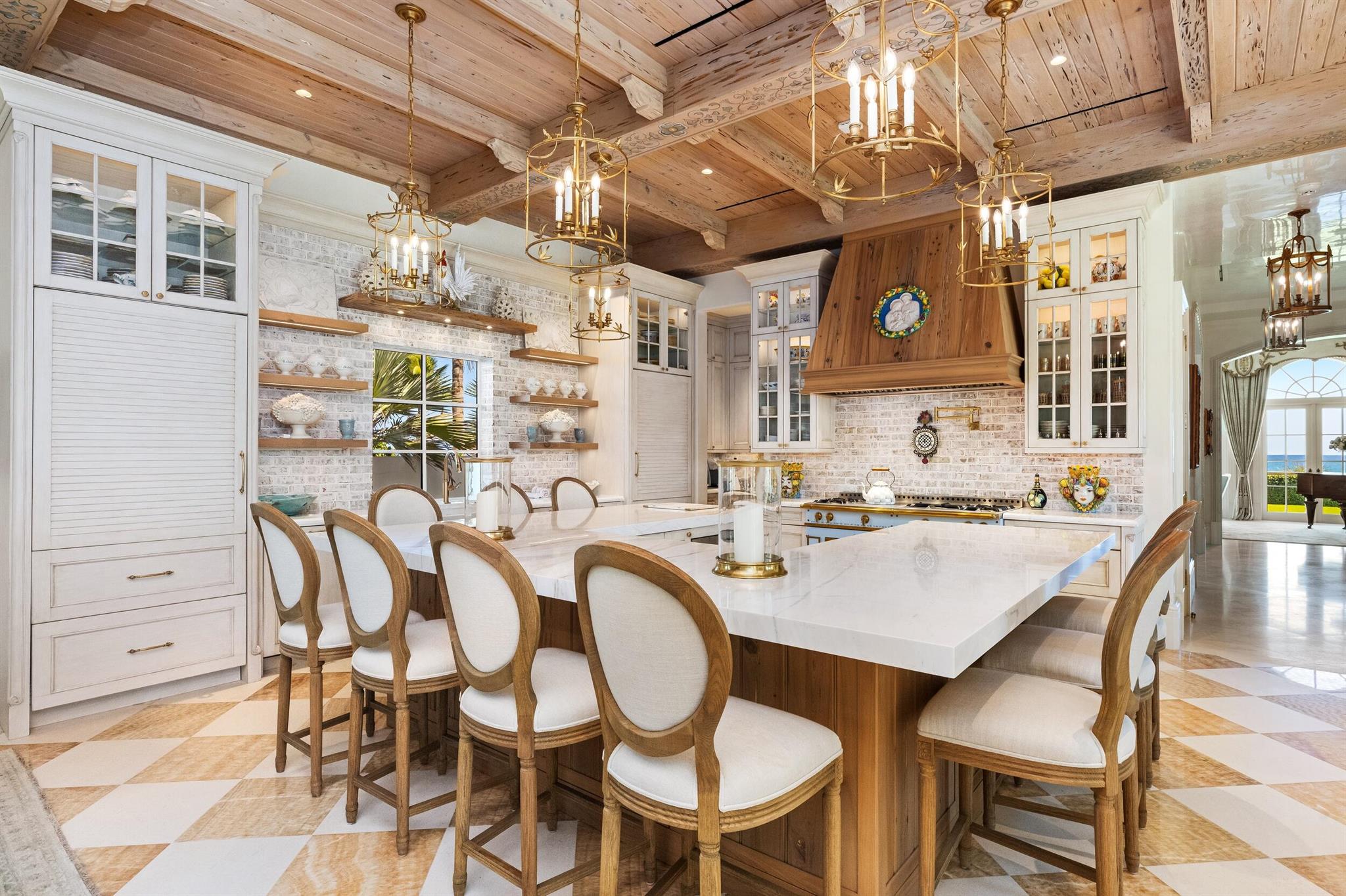 PALM BEACH ESTATES - Residential
