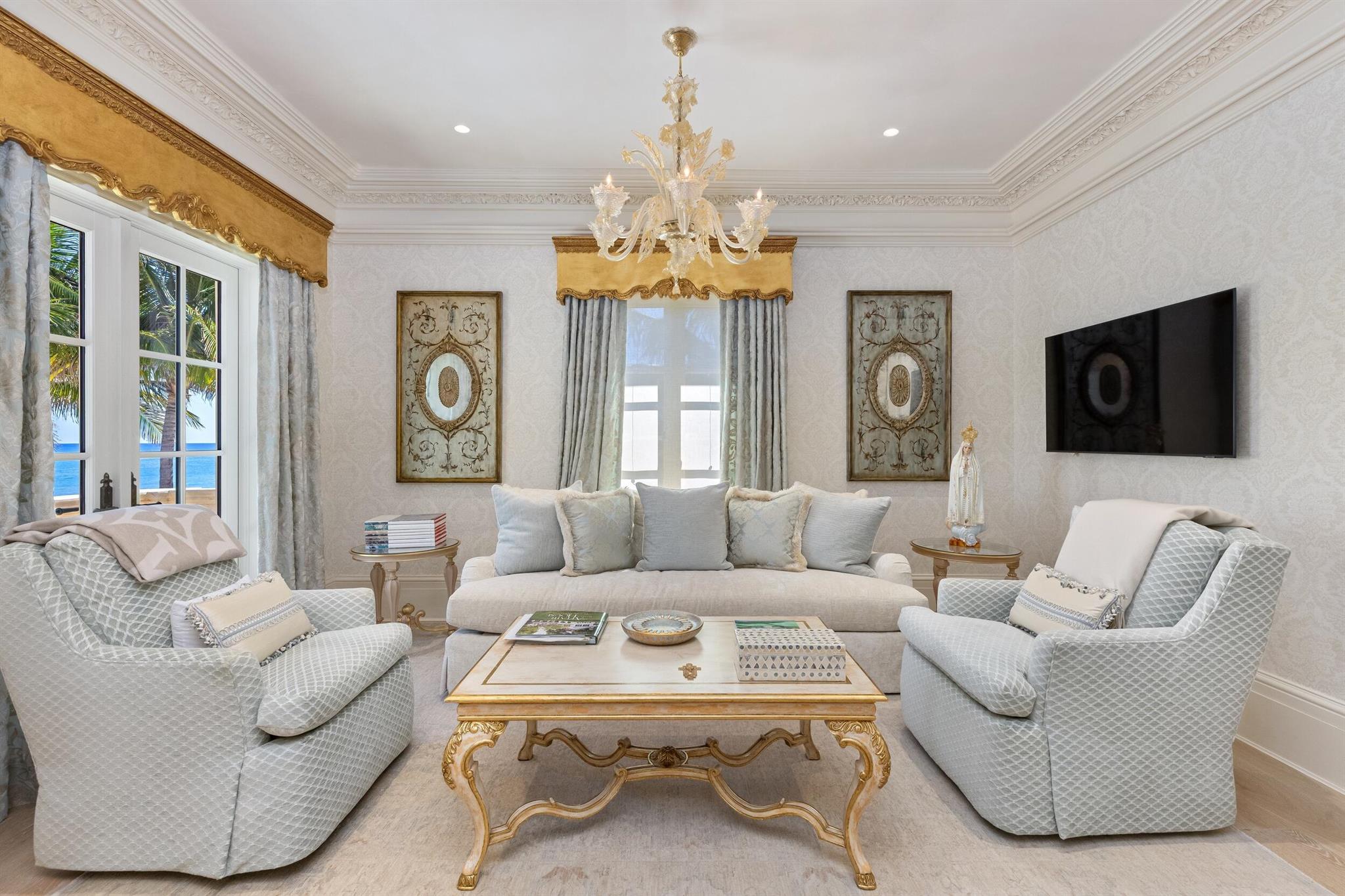 PALM BEACH ESTATES - Residential