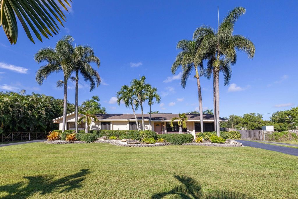 Photo of 6331 SW 188th Avenue, Southwest Ranches, FL 33332 (MLS # F10526839)