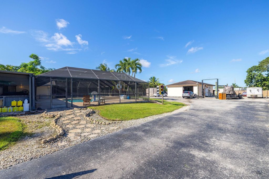Photo of 6331 SW 188th Avenue, Southwest Ranches, FL 33332 (MLS # F10526839)