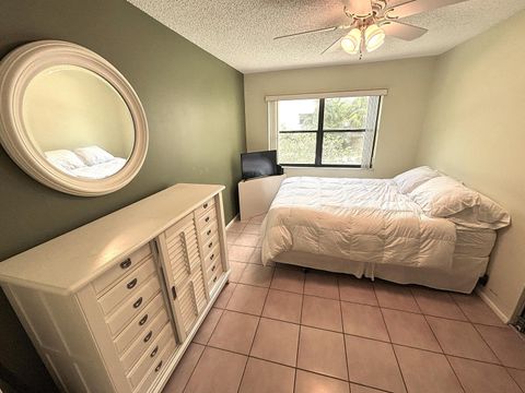 Tiny photo for 301 N Pine Island Road #105, Plantation, FL 33324 (MLS # B26051527)