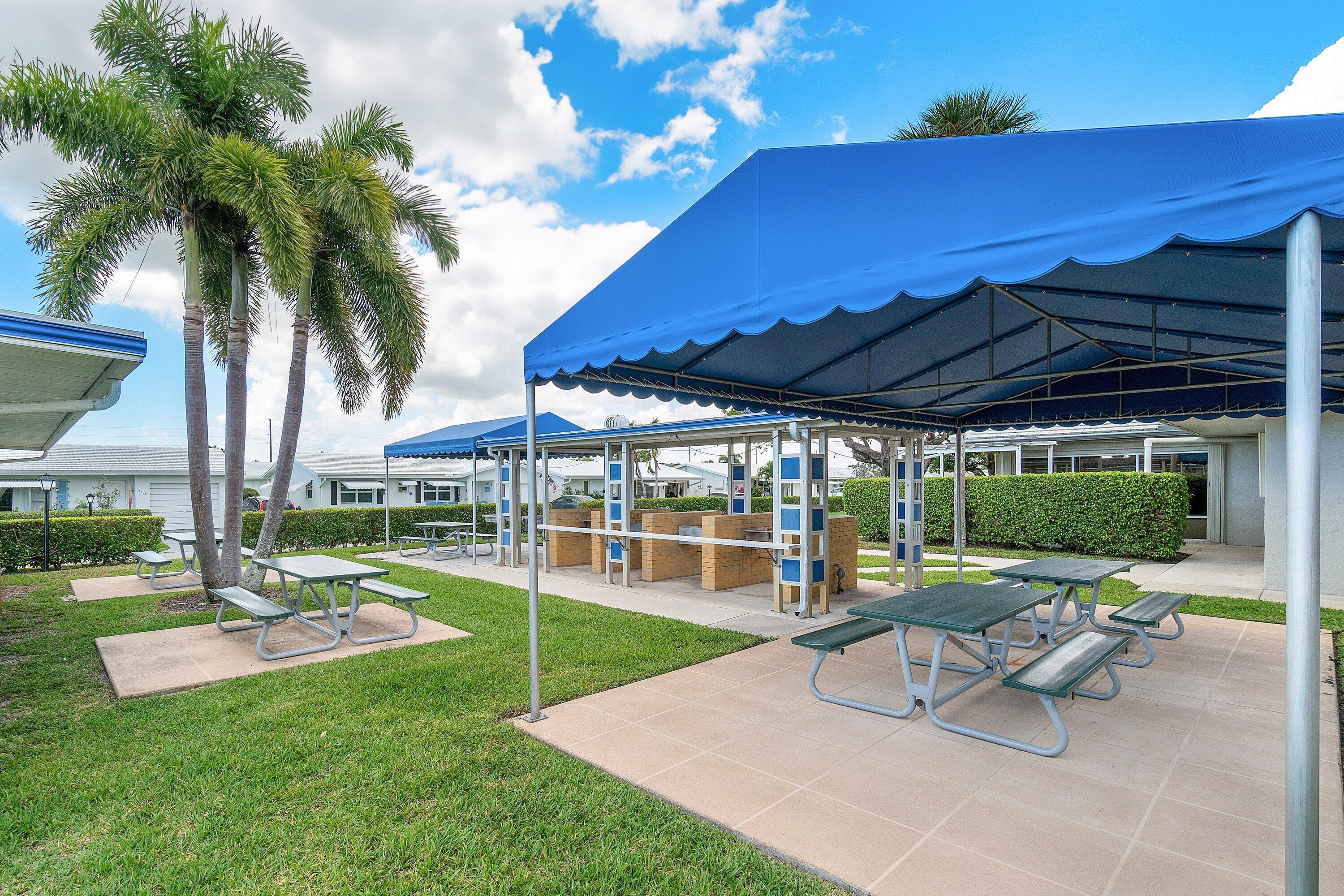 PALM BEACH LEISUREVILLE SEC 10 - Residential