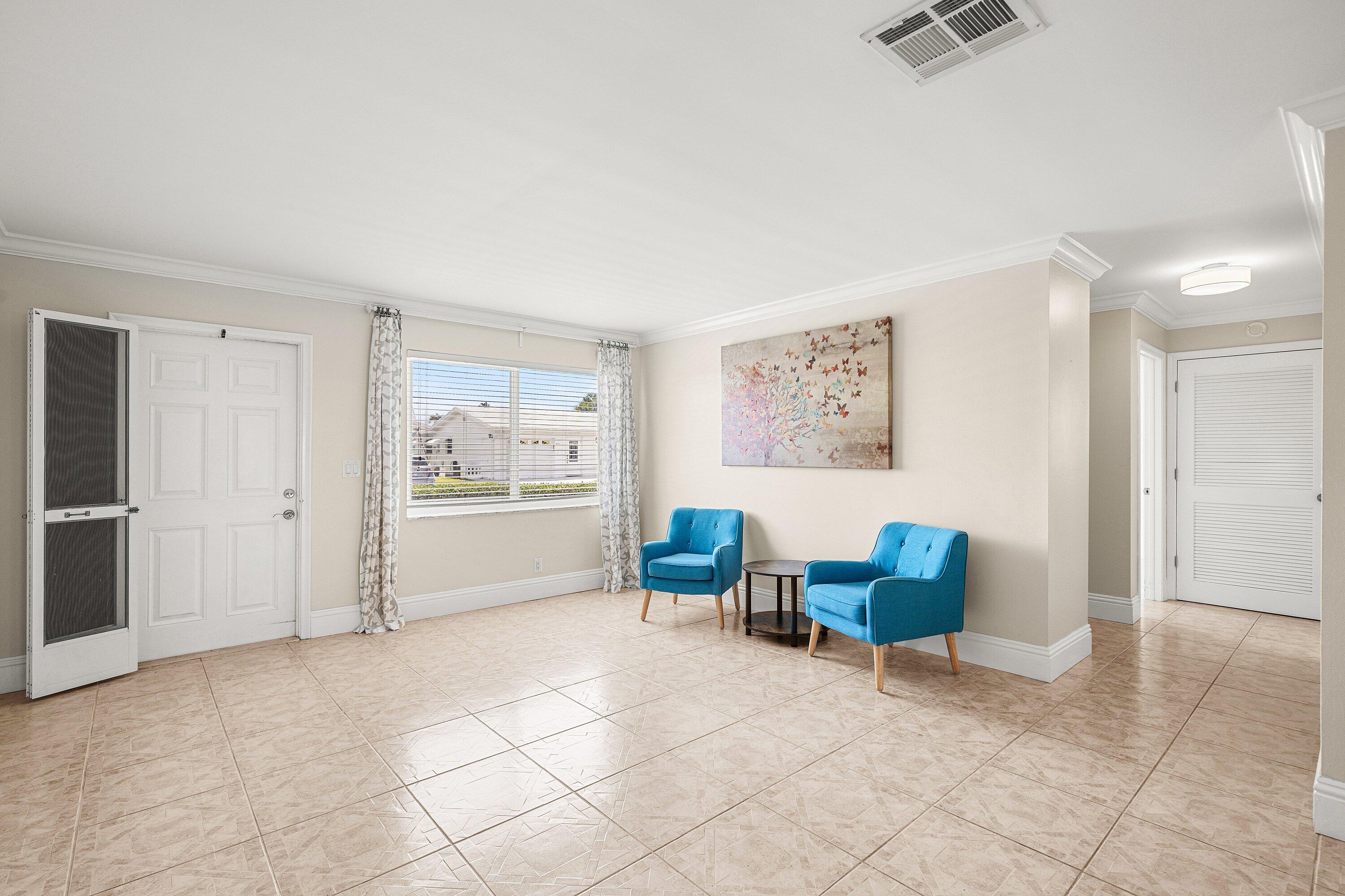 PALM BEACH LEISUREVILLE SEC 10 - Residential