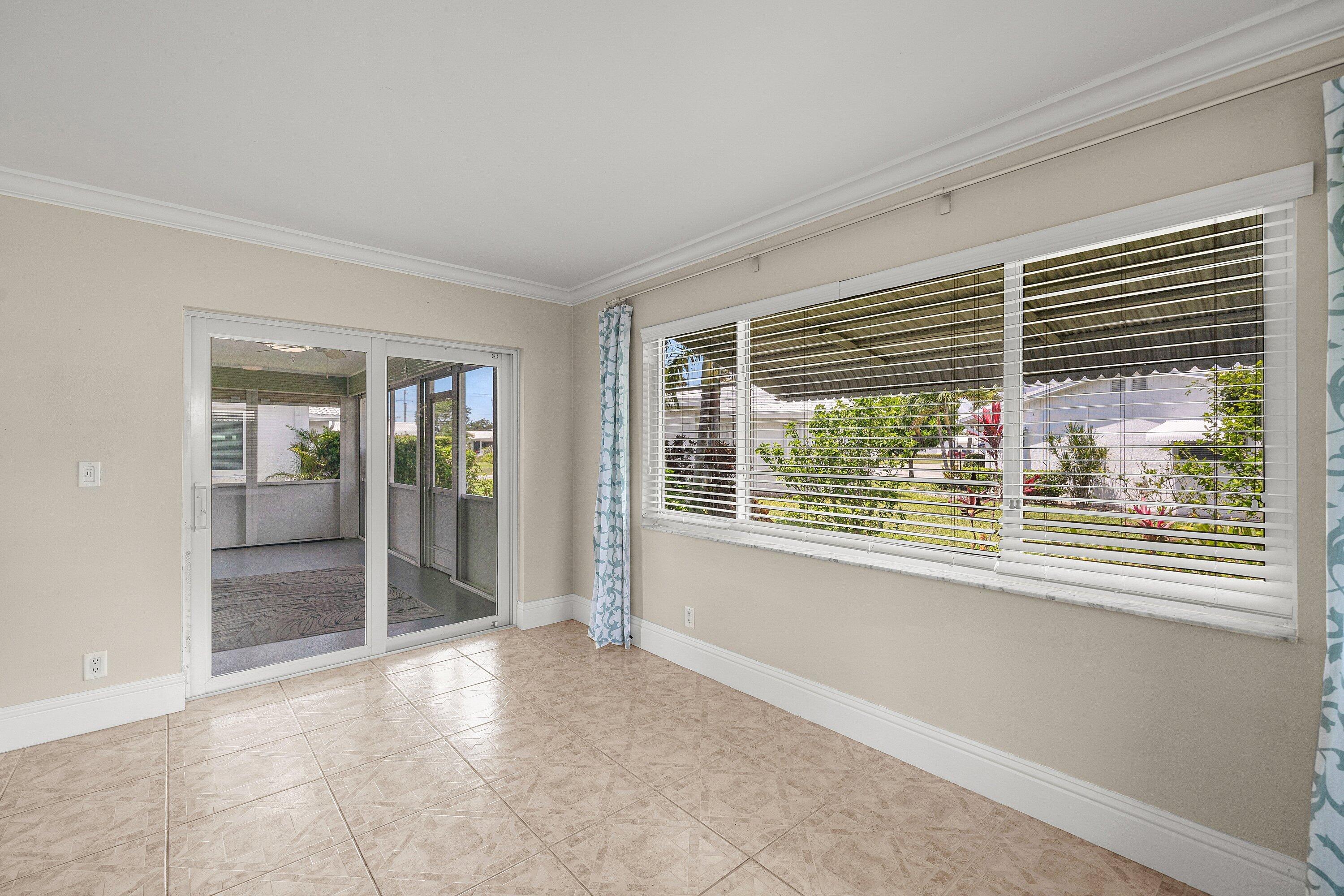PALM BEACH LEISUREVILLE SEC 10 - Residential