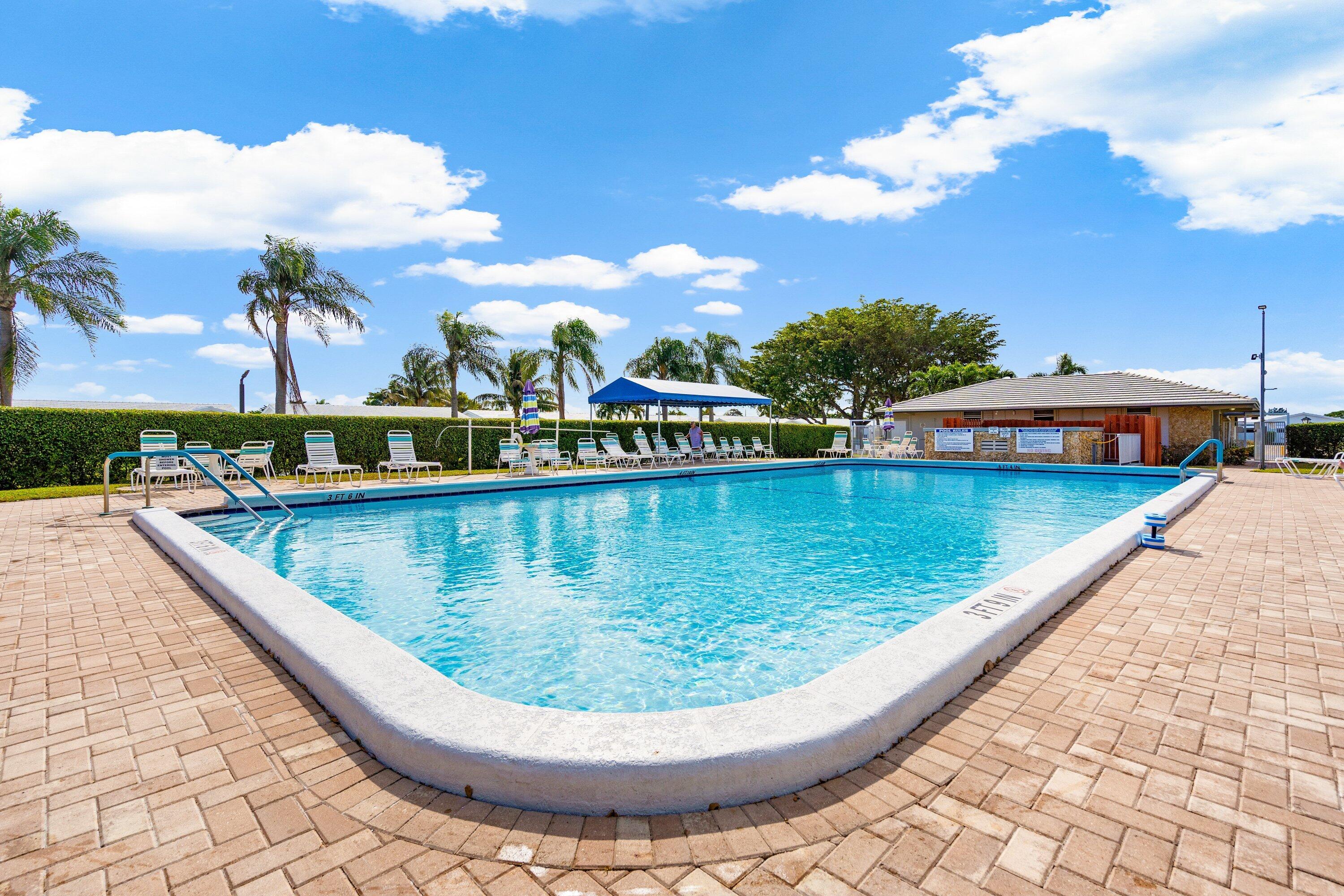 PALM BEACH LEISUREVILLE SEC 10 - Residential