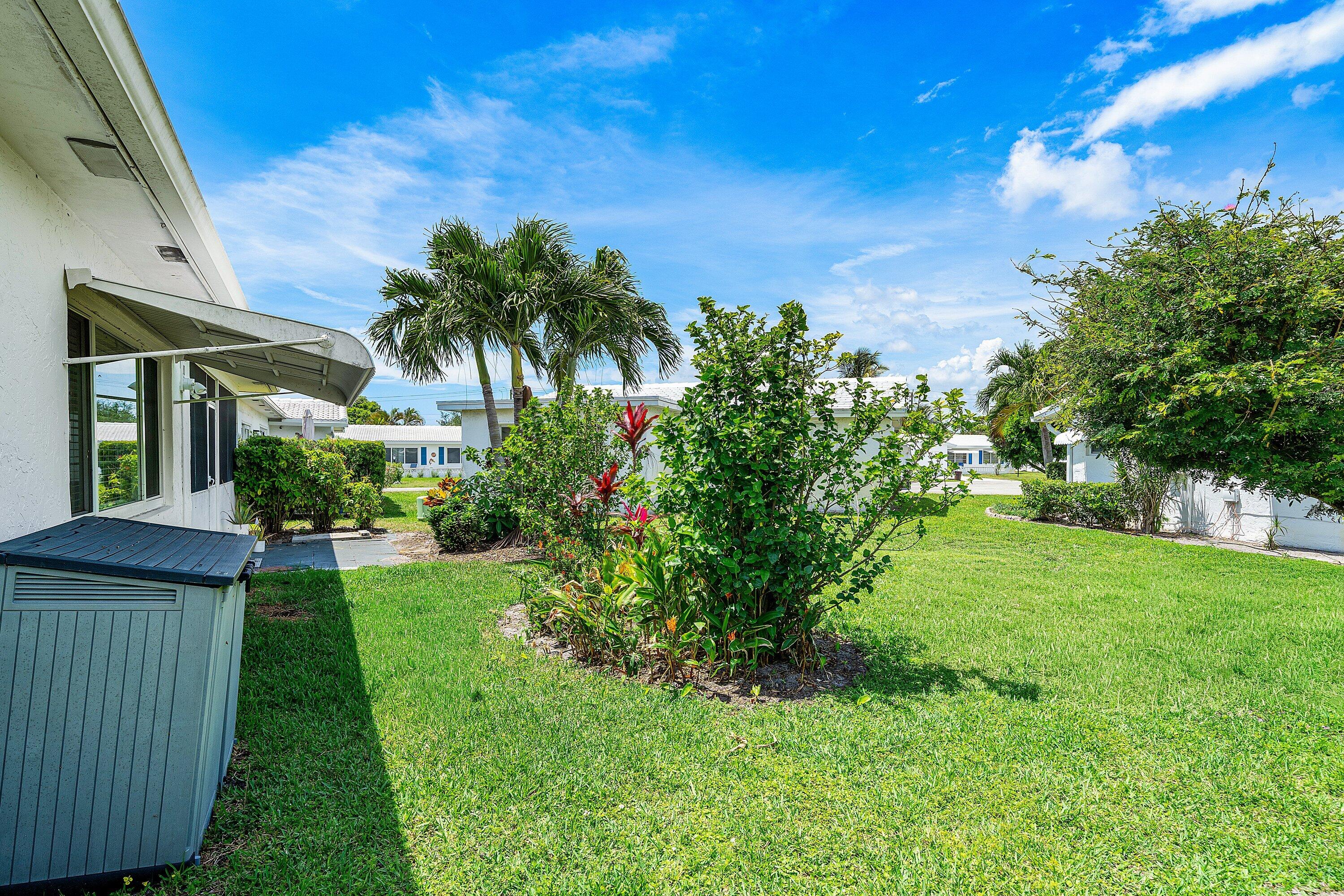 PALM BEACH LEISUREVILLE SEC 10 - Residential