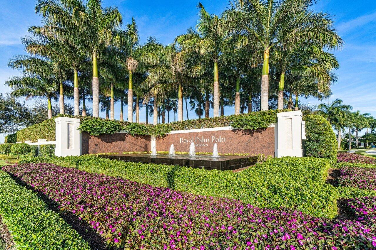 ROYAL PALM POLO - Residential
