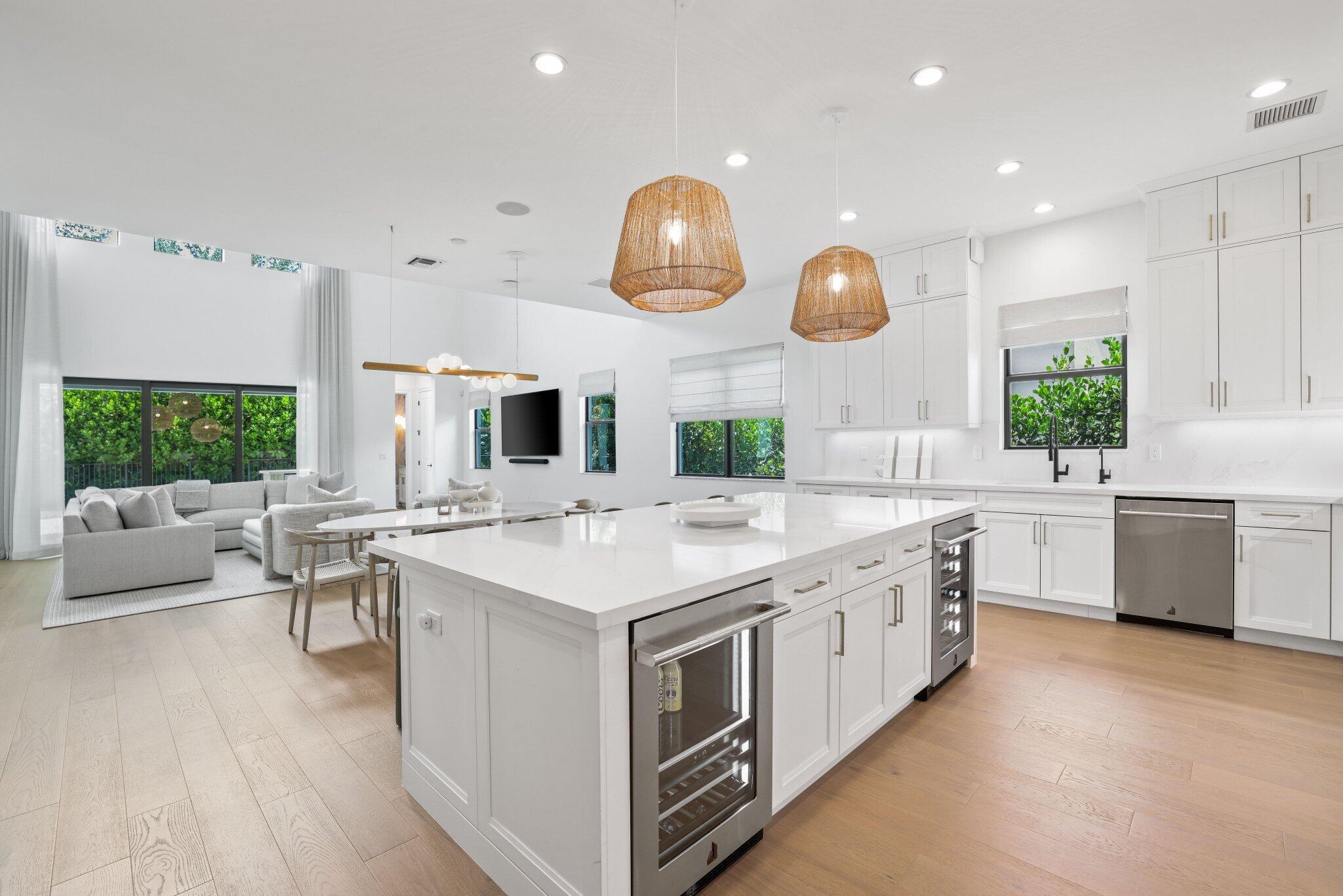 ROYAL PALM POLO - Residential