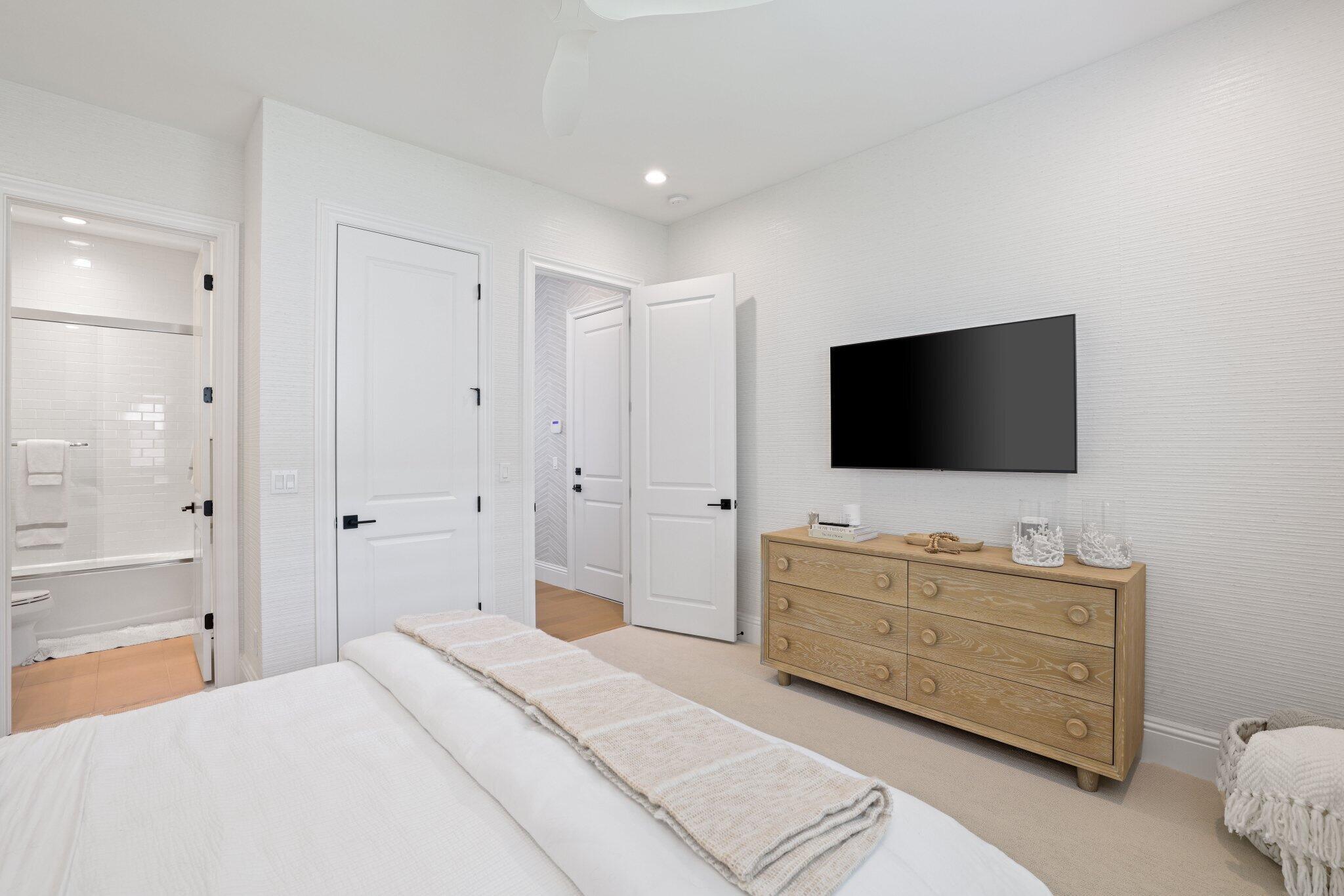 ROYAL PALM POLO - Residential