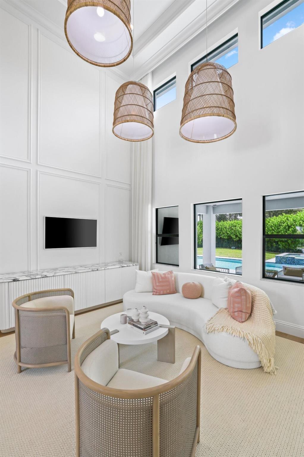 ROYAL PALM POLO - Residential