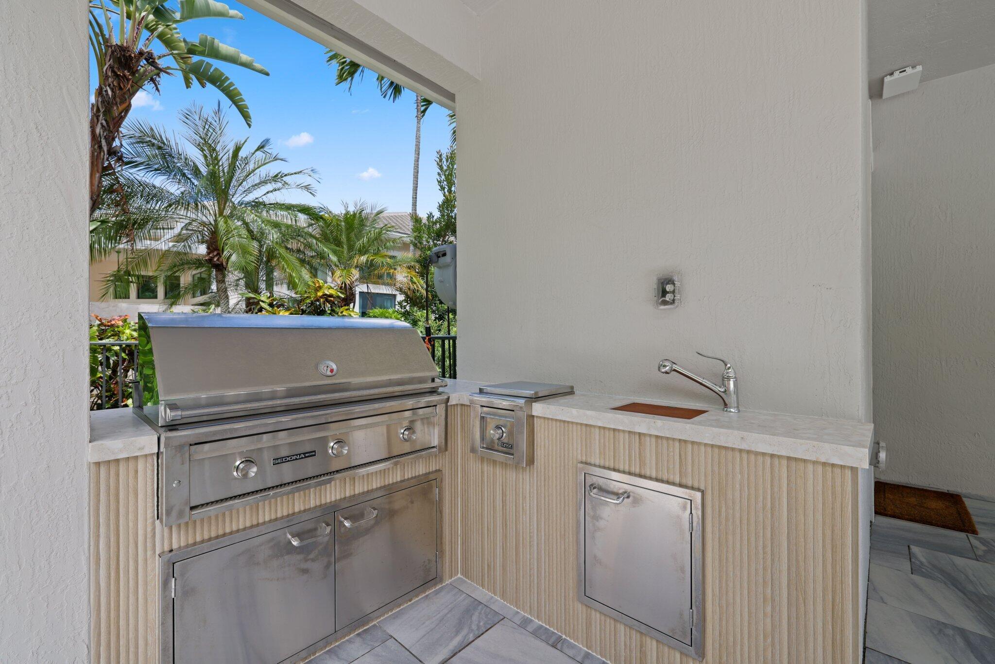 ROYAL PALM POLO - Residential