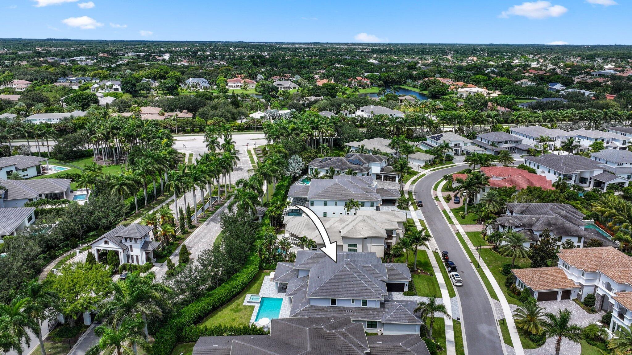ROYAL PALM POLO - Residential
