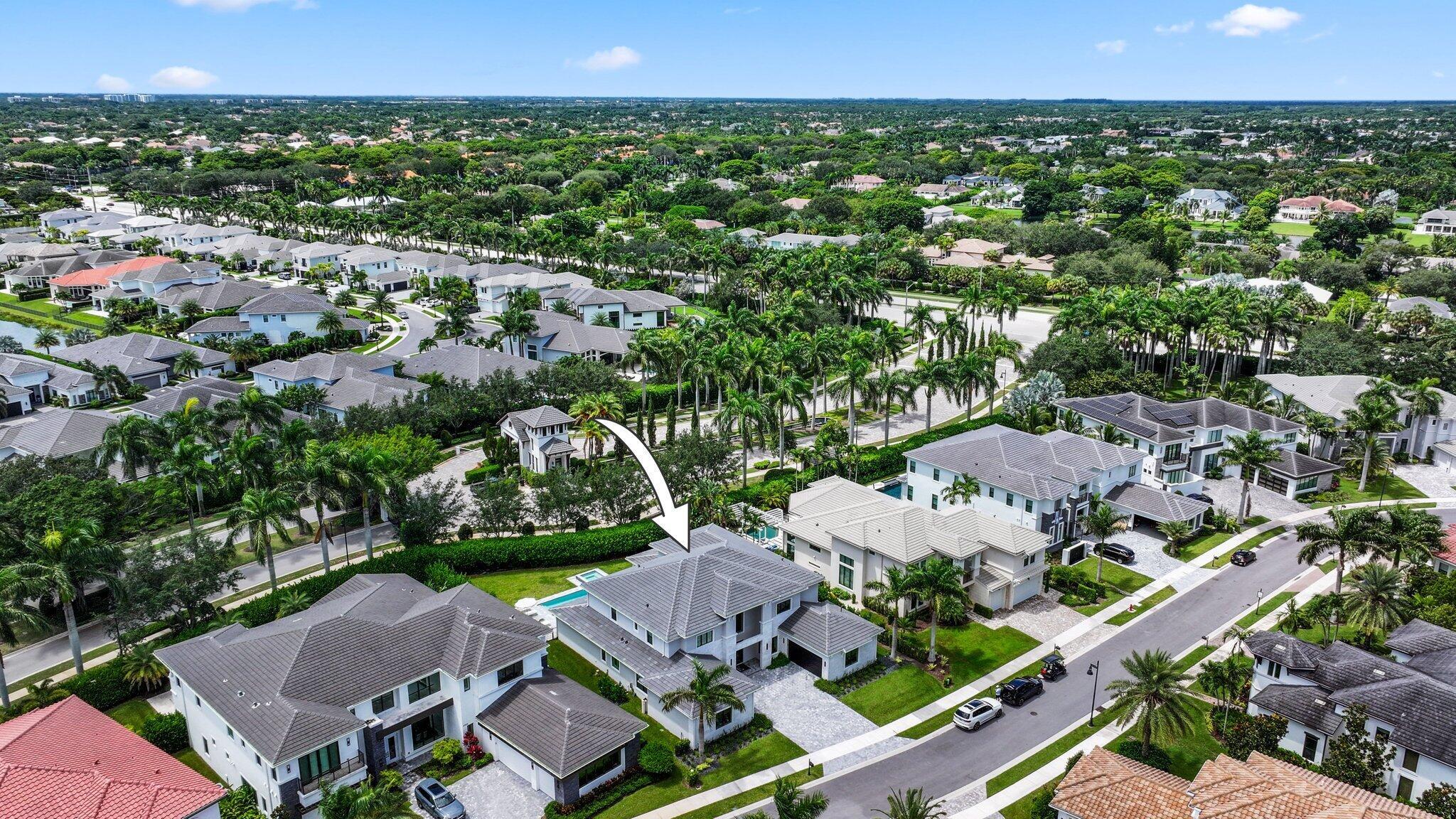 ROYAL PALM POLO - Residential