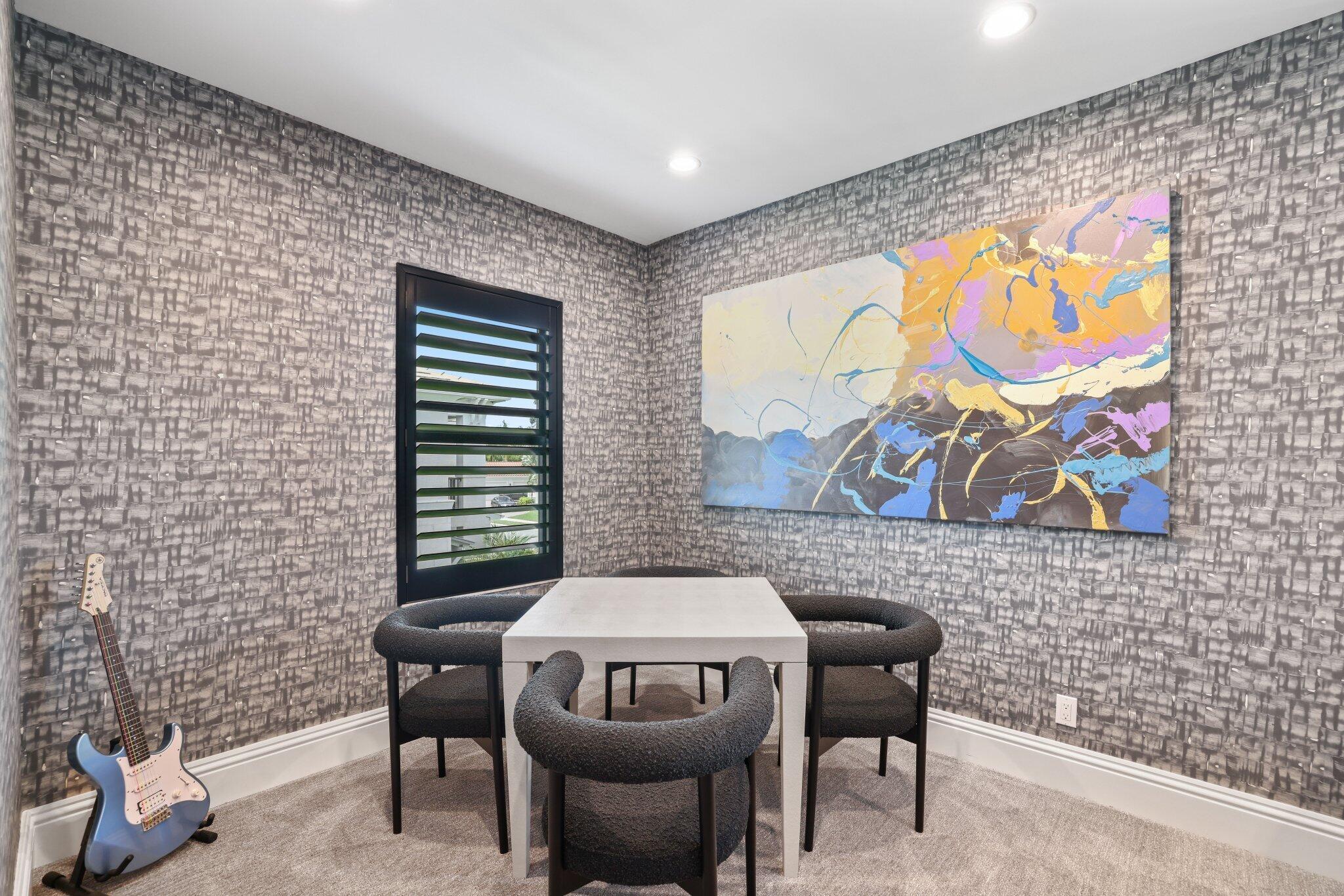 ROYAL PALM POLO - Residential