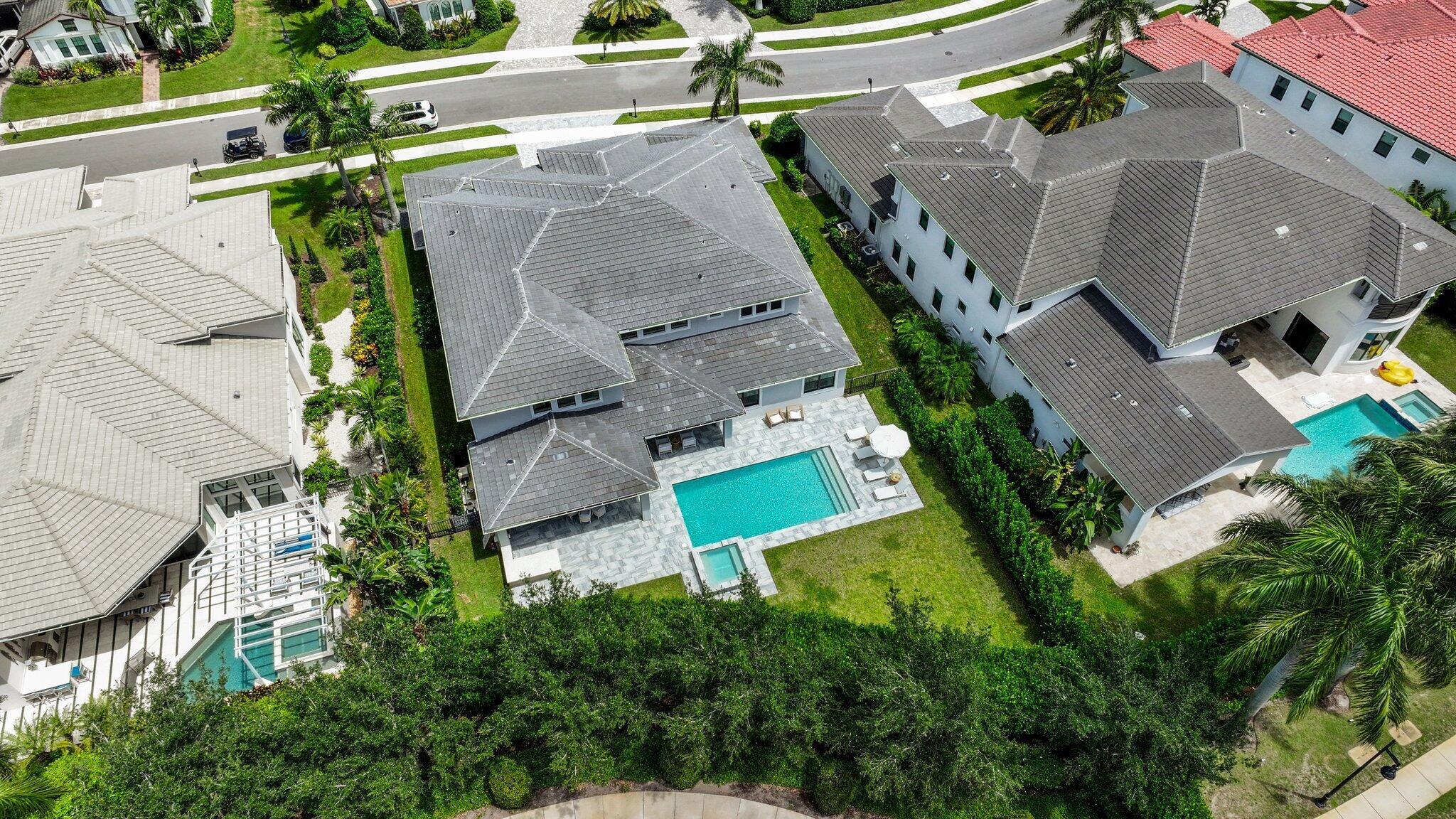 ROYAL PALM POLO - Residential