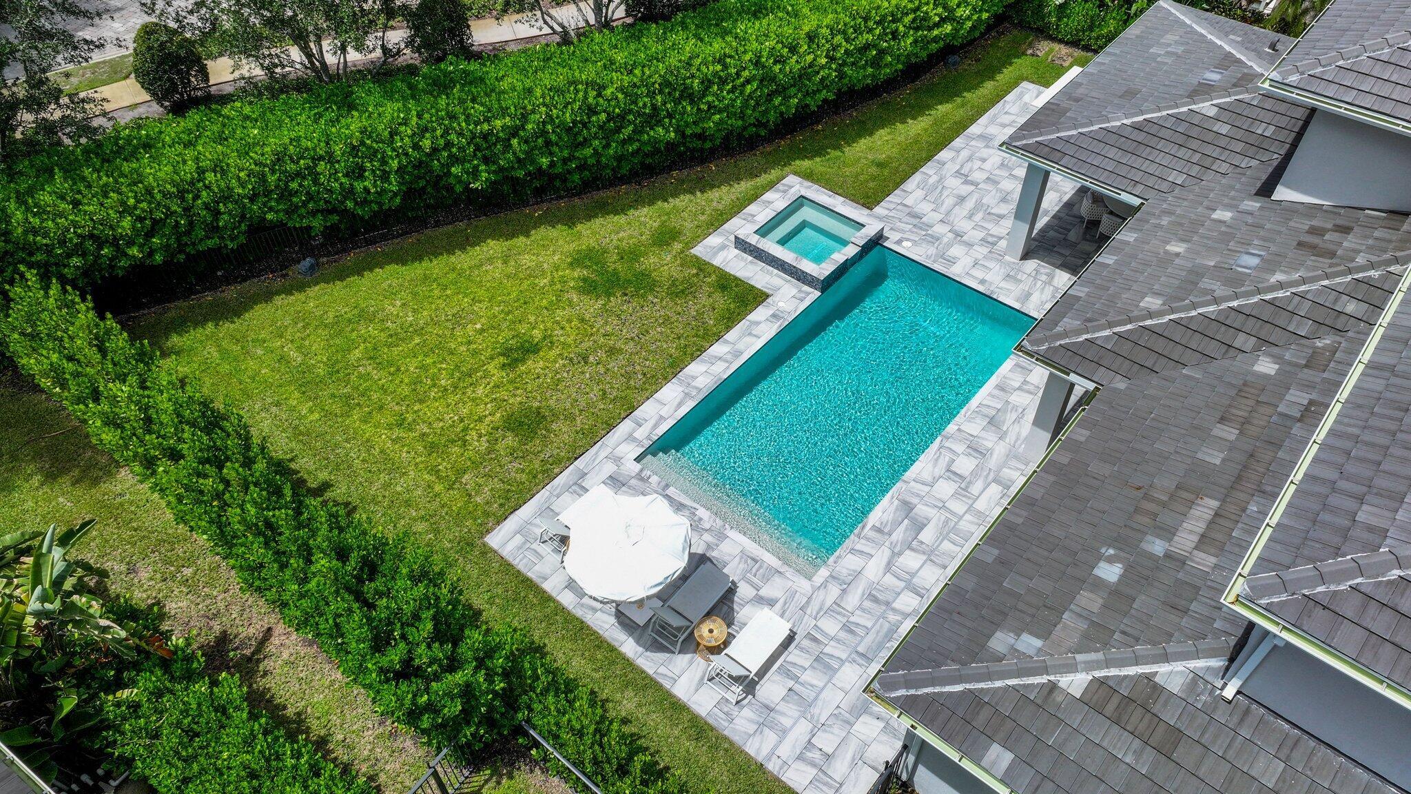 ROYAL PALM POLO - Residential