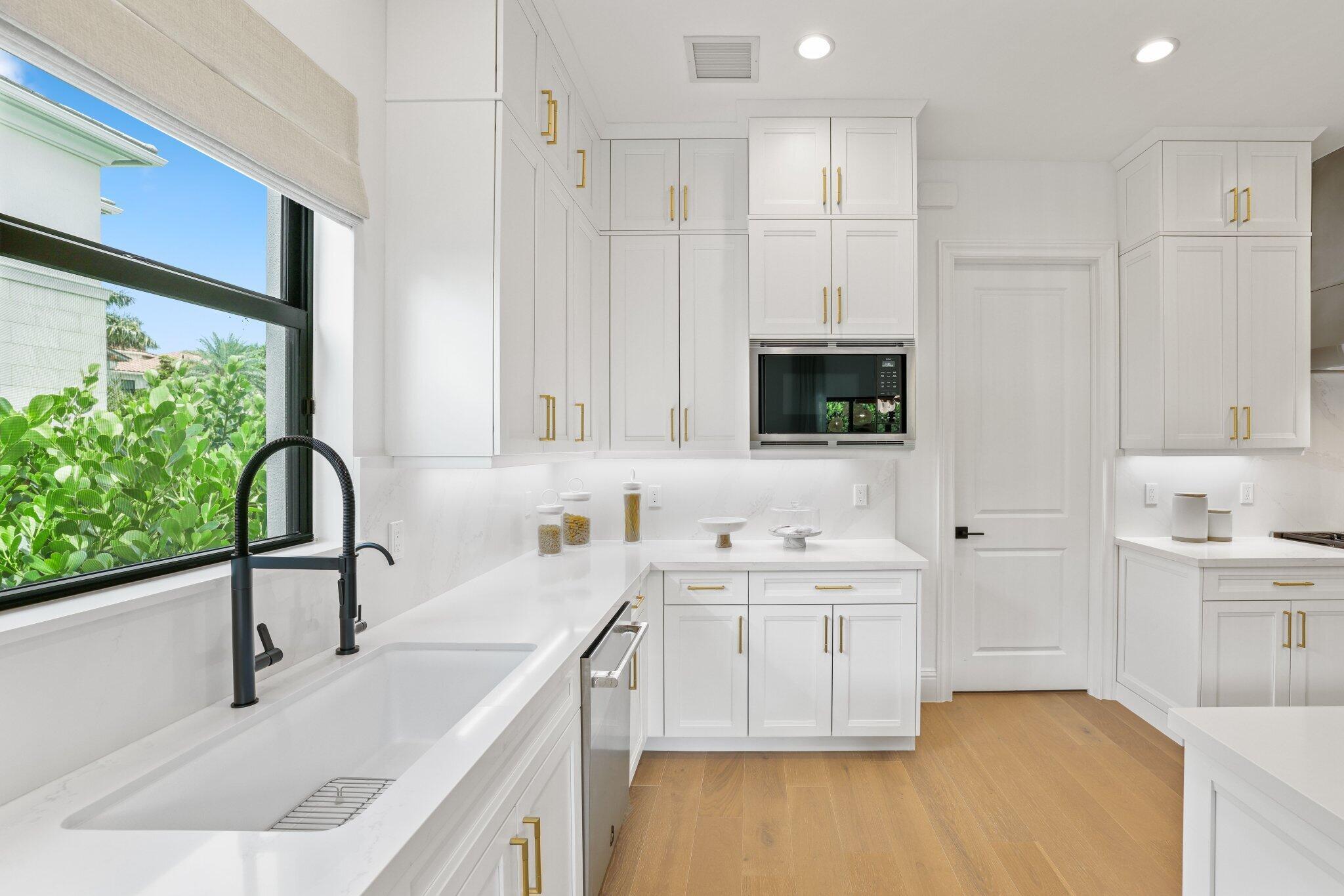 ROYAL PALM POLO - Residential