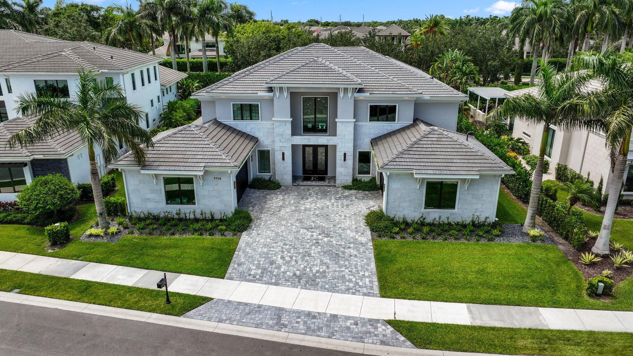 ROYAL PALM POLO - Residential