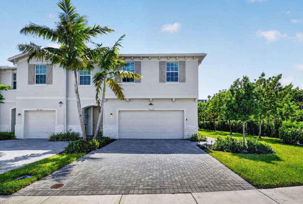 Photo of 4325 Pond Lily Lane, Lake Worth, FL 33467 (MLS # B26039243)