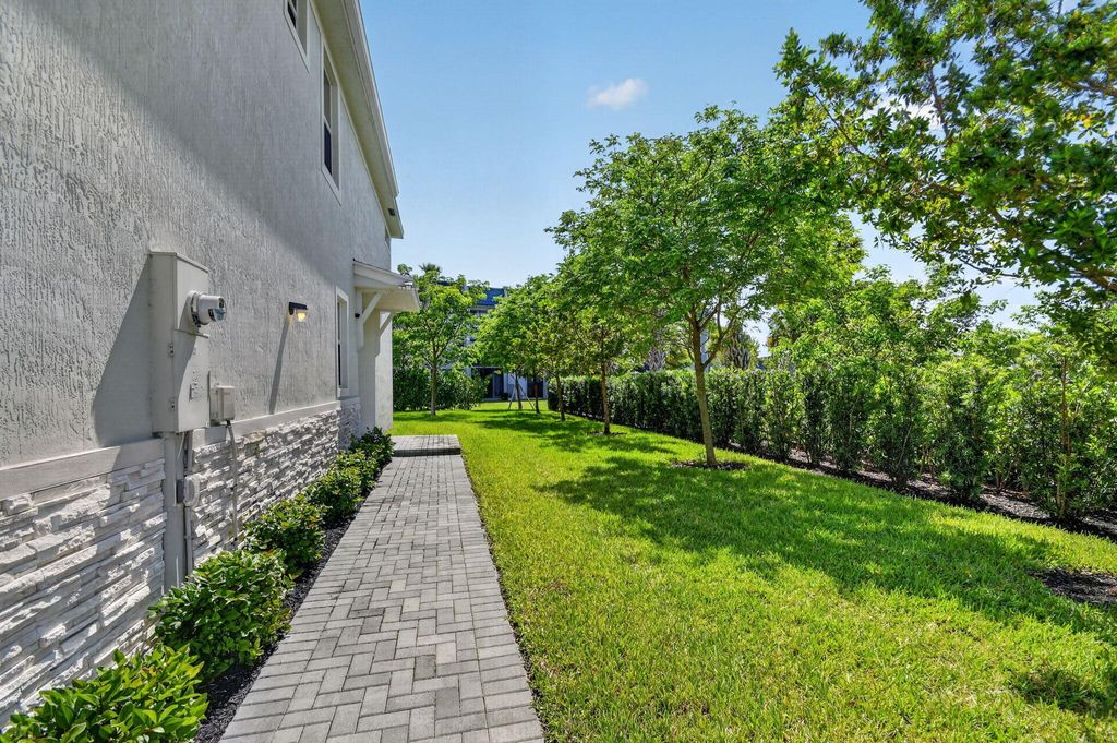 Photo of 4325 Pond Lily Lane, Lake Worth, FL 33467 (MLS # B26039243)