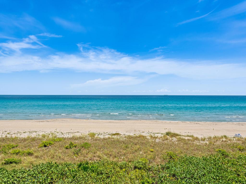 VILLA MAGNA CONDO - Residential