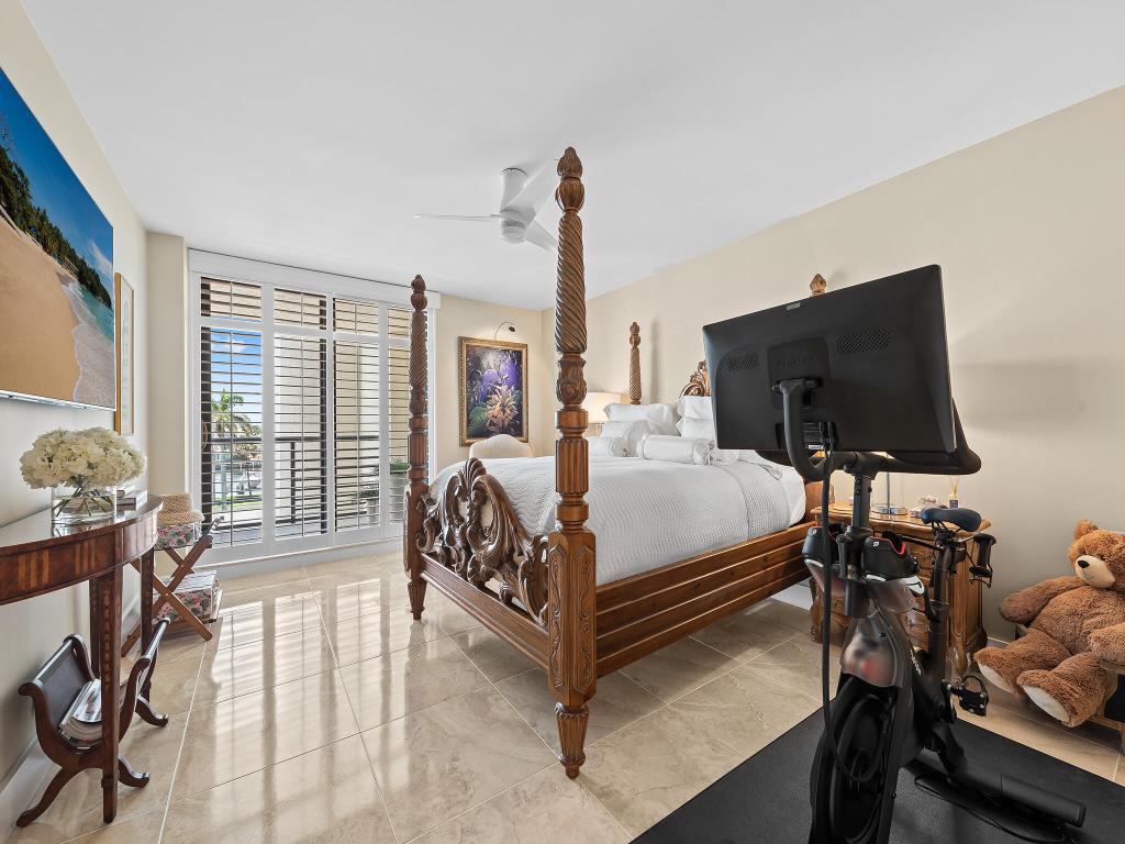 VILLA MAGNA CONDO - Residential