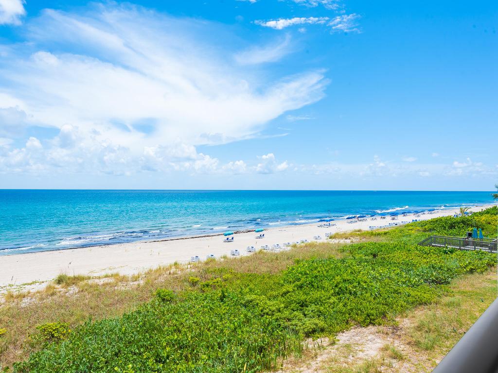 VILLA MAGNA CONDO - Residential