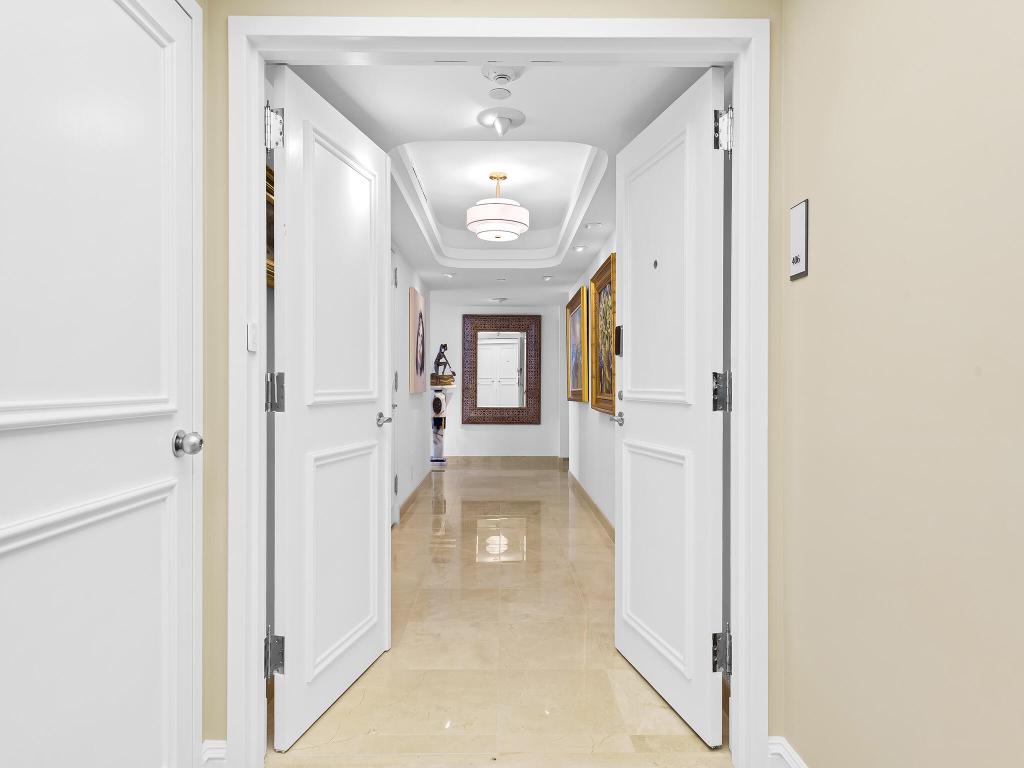 VILLA MAGNA CONDO - Residential