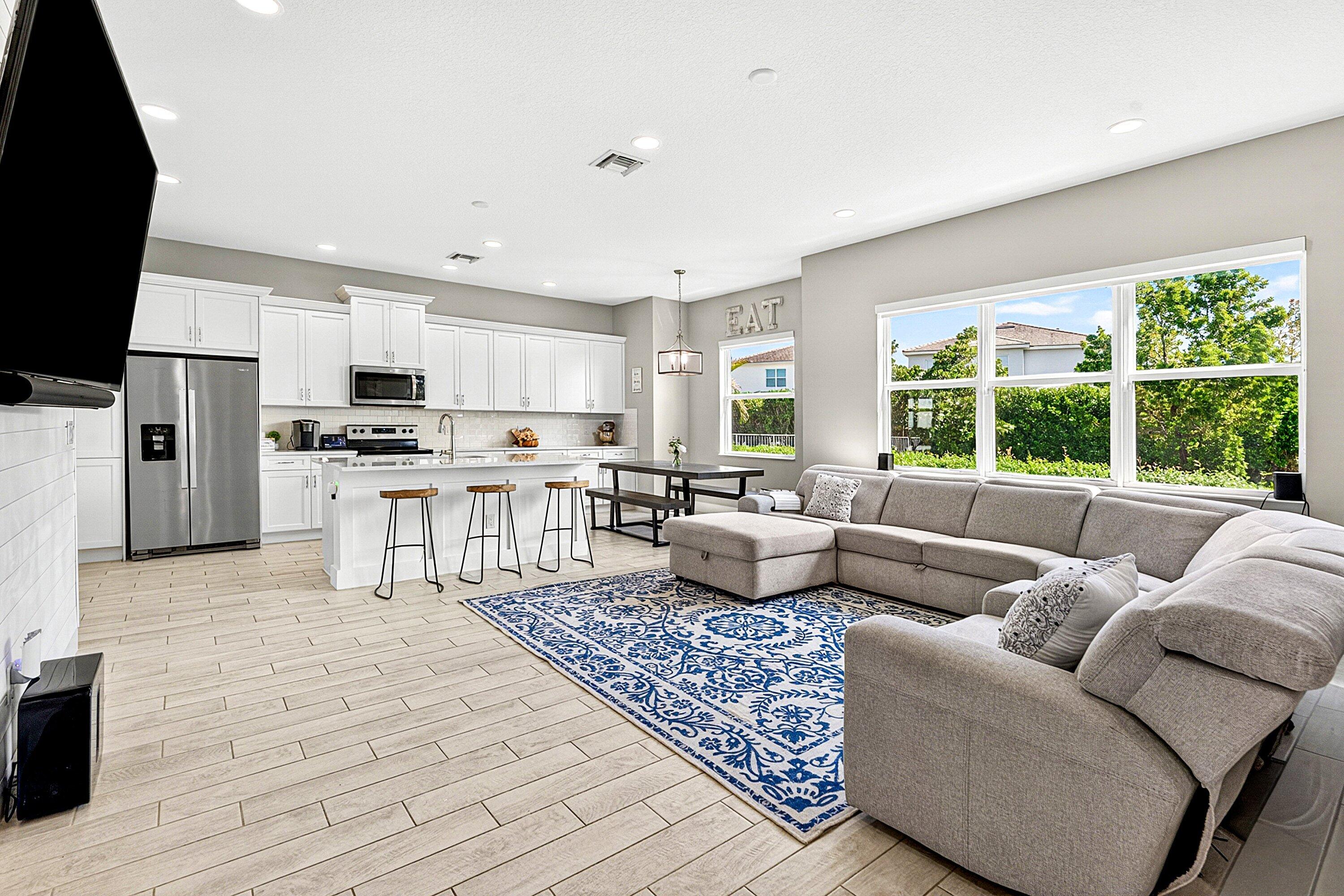 GROVES OF WESTLAKE - Residential