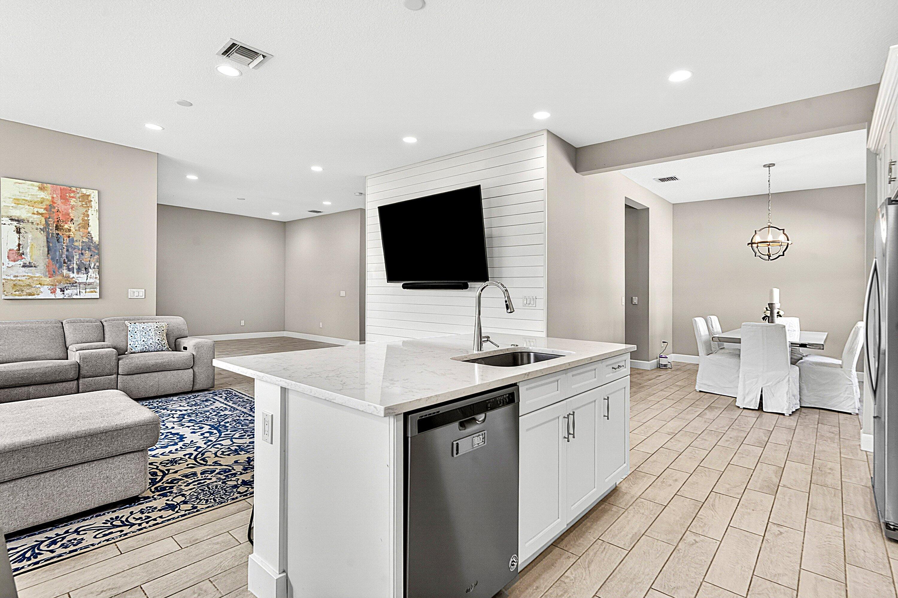 GROVES OF WESTLAKE - Residential