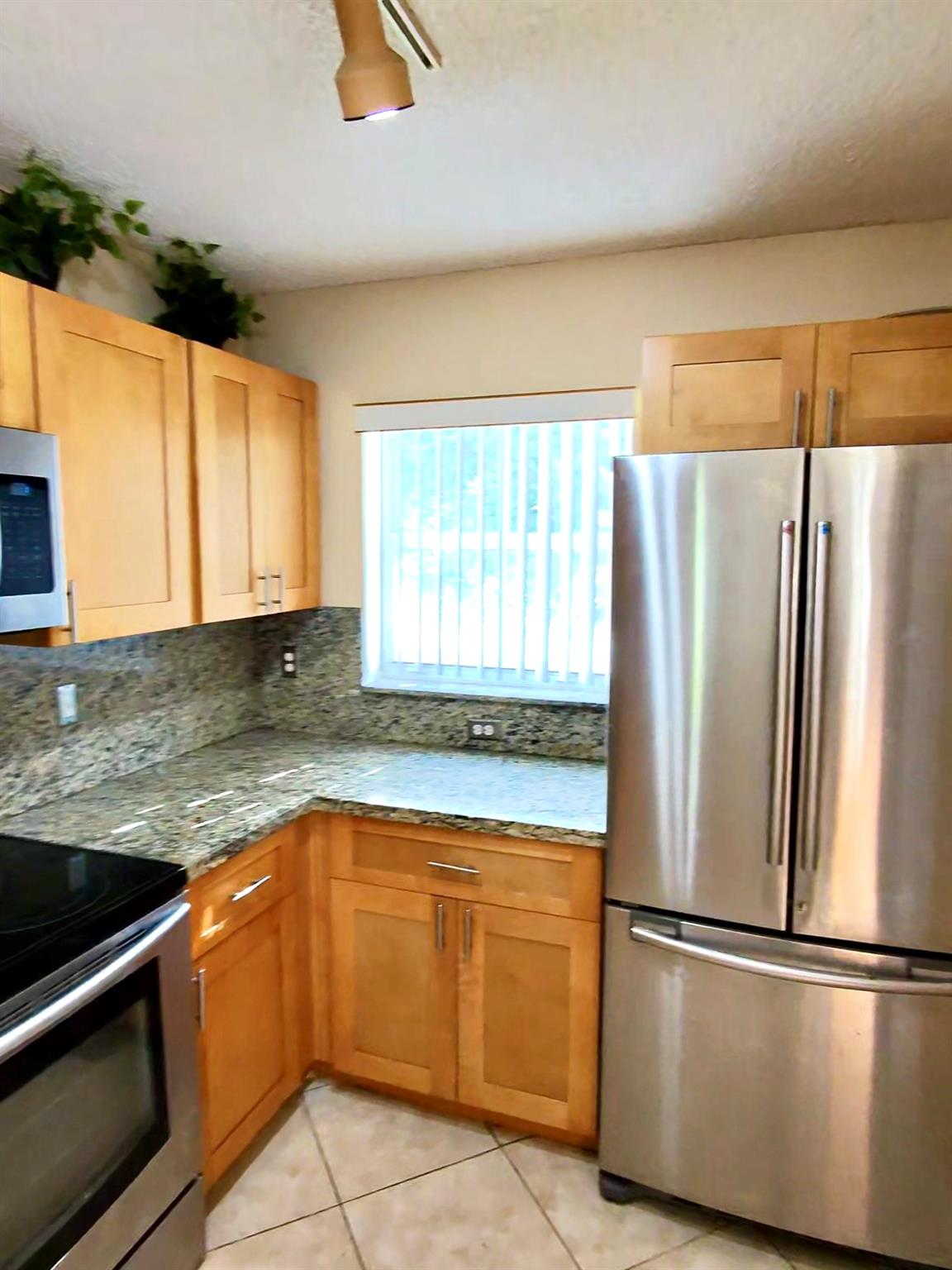 Coral Bay Rep Sec One - Residential Lease