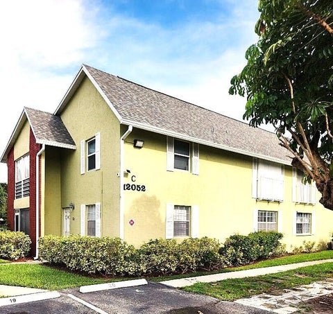 Photo of 12052 ALTERNATE A1A #C8, Palm Beach Gardens, FL 33410 (MLS # B26072697)