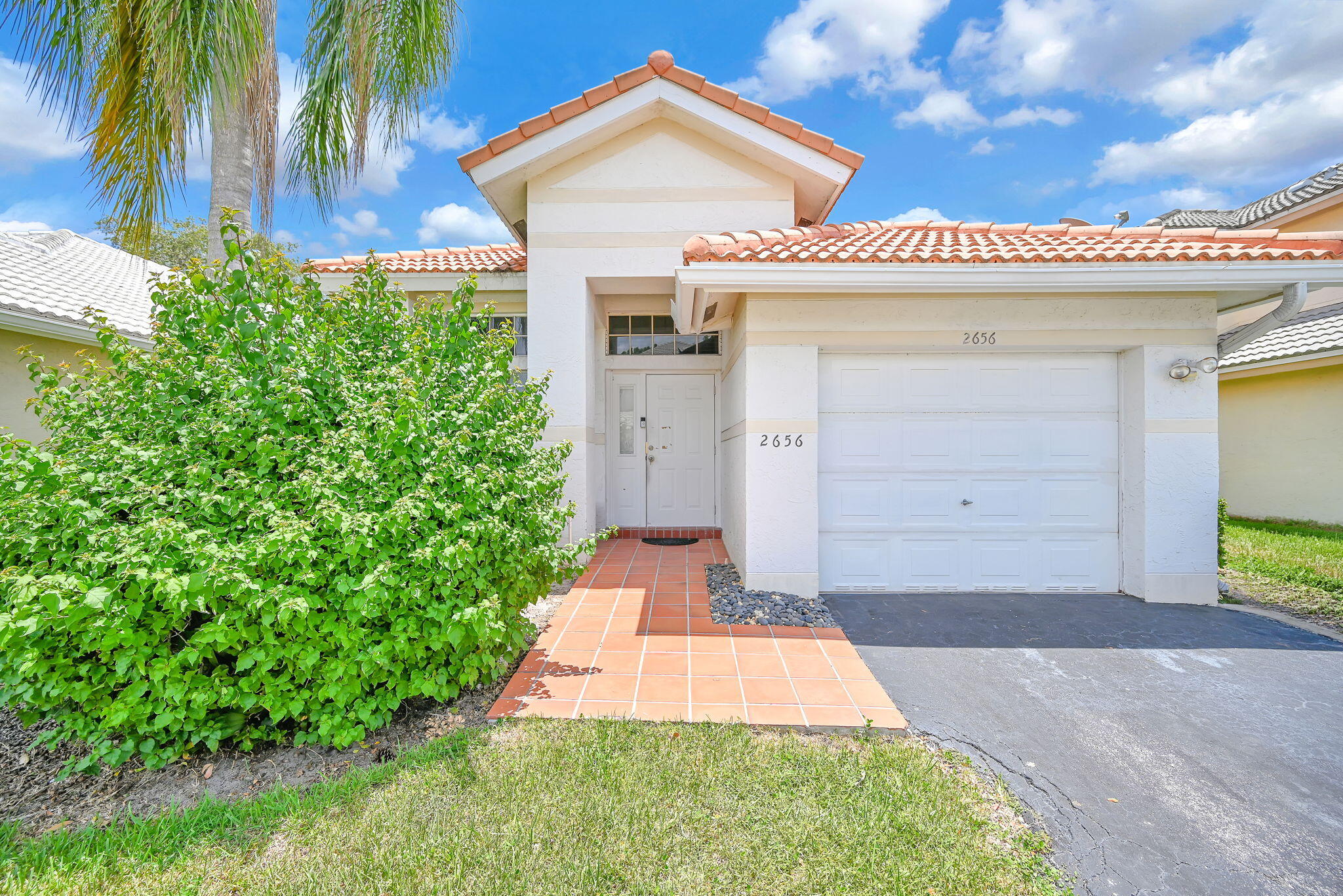 2656 NW 68TH Avenue