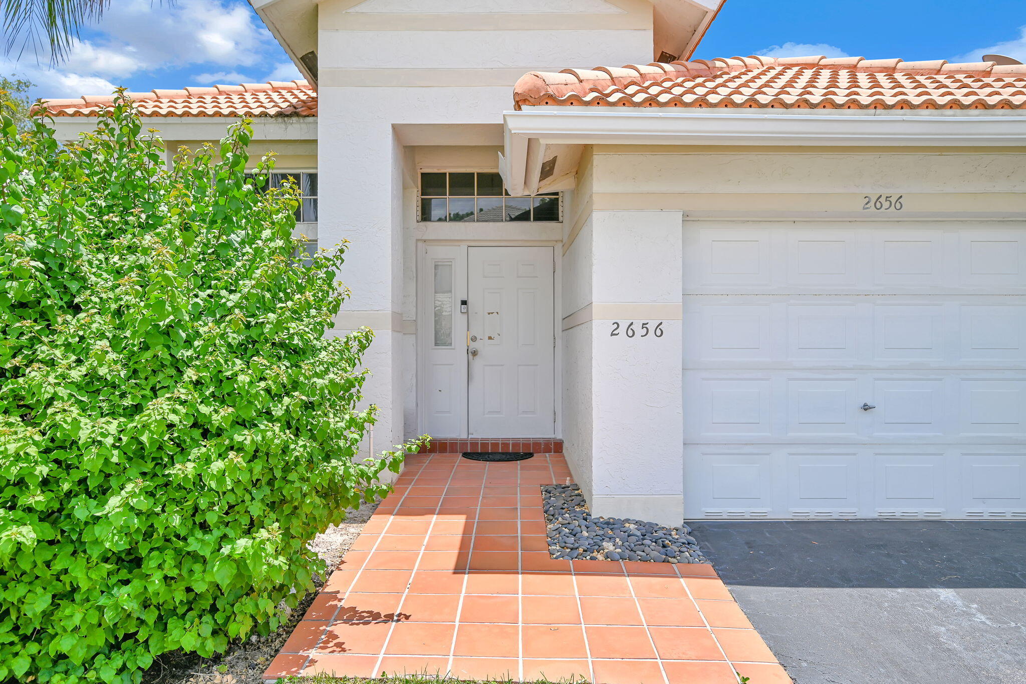 2656 NW 68TH Avenue