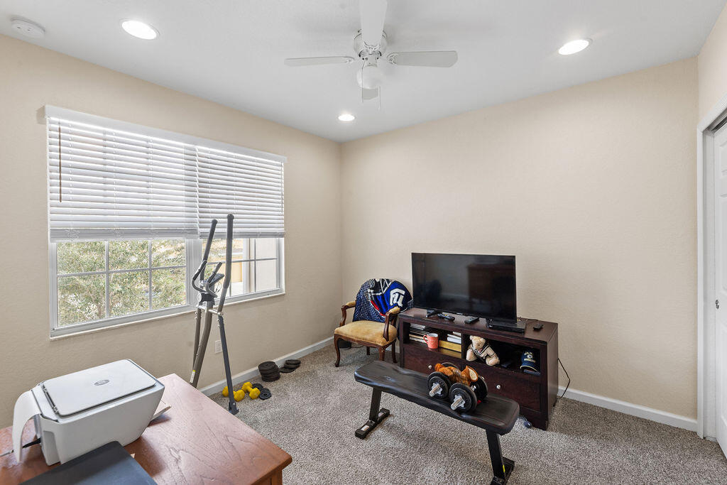 VIZCAYA FALLS PLAT 3 - Residential