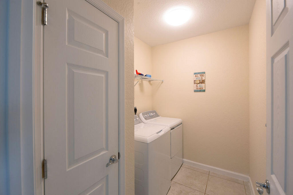 VIZCAYA FALLS PLAT 3 - Residential