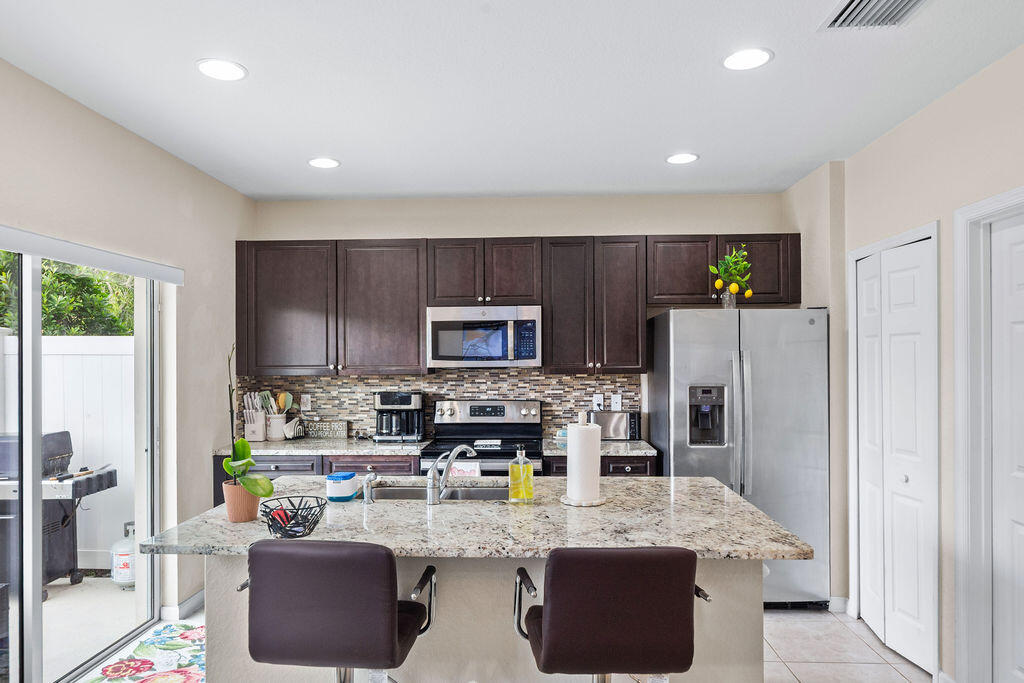 VIZCAYA FALLS PLAT 3 - Residential