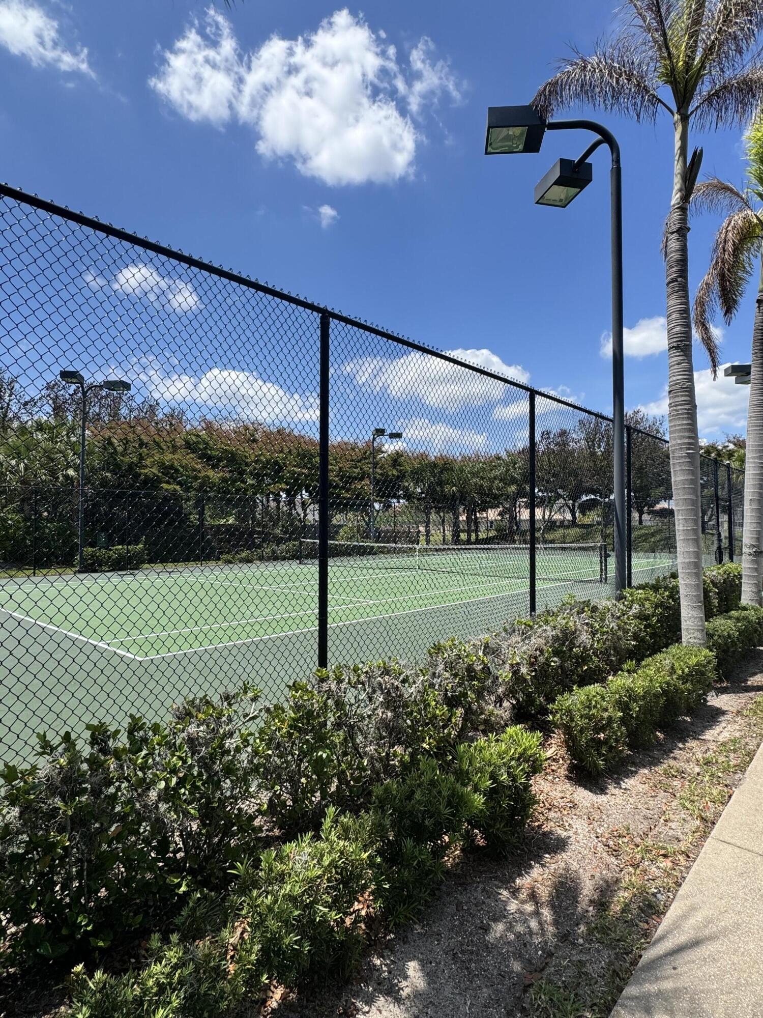 VIZCAYA FALLS PLAT 3 - Residential