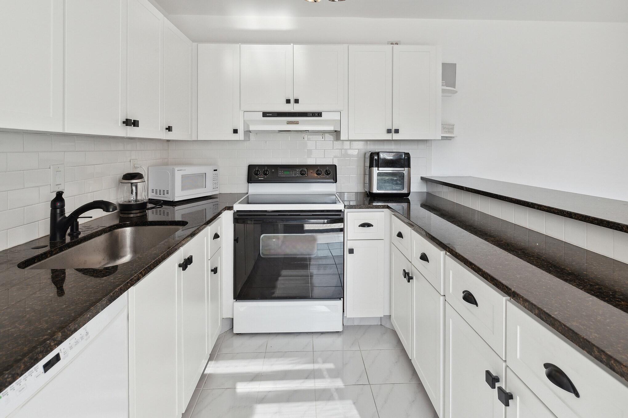 SPRINGDALE HOMES - Residential Lease