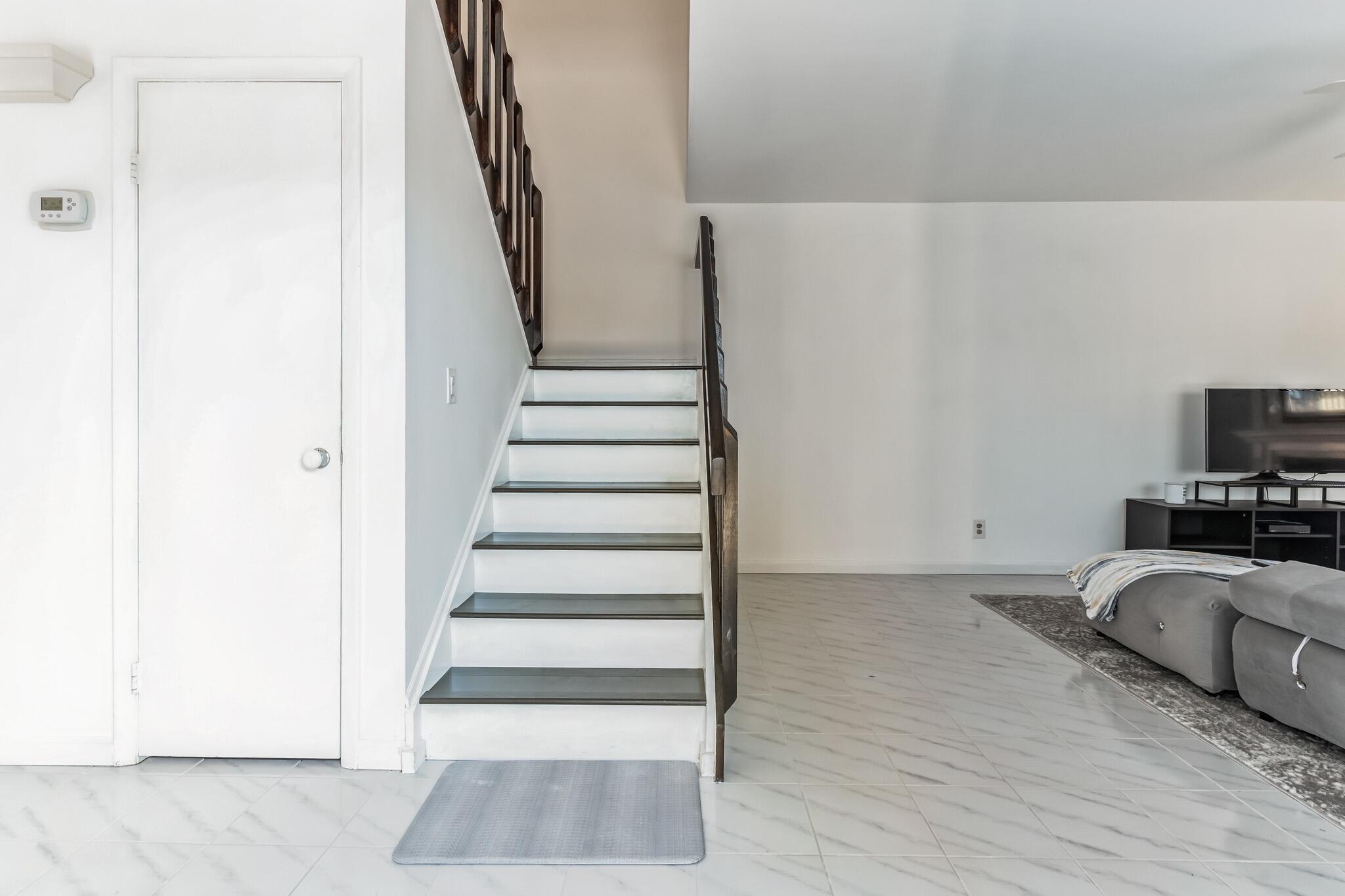 SPRINGDALE HOMES - Residential Lease