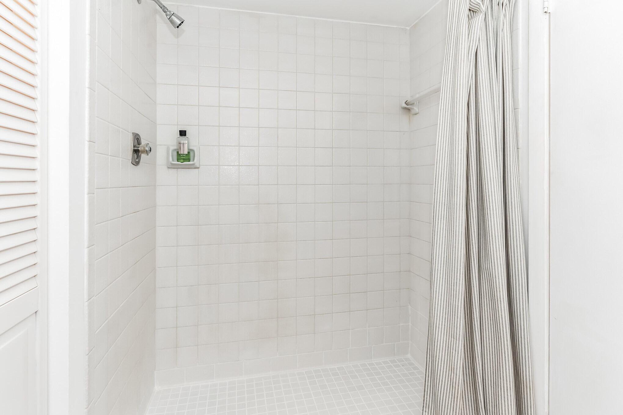 SPRINGDALE HOMES - Residential Lease