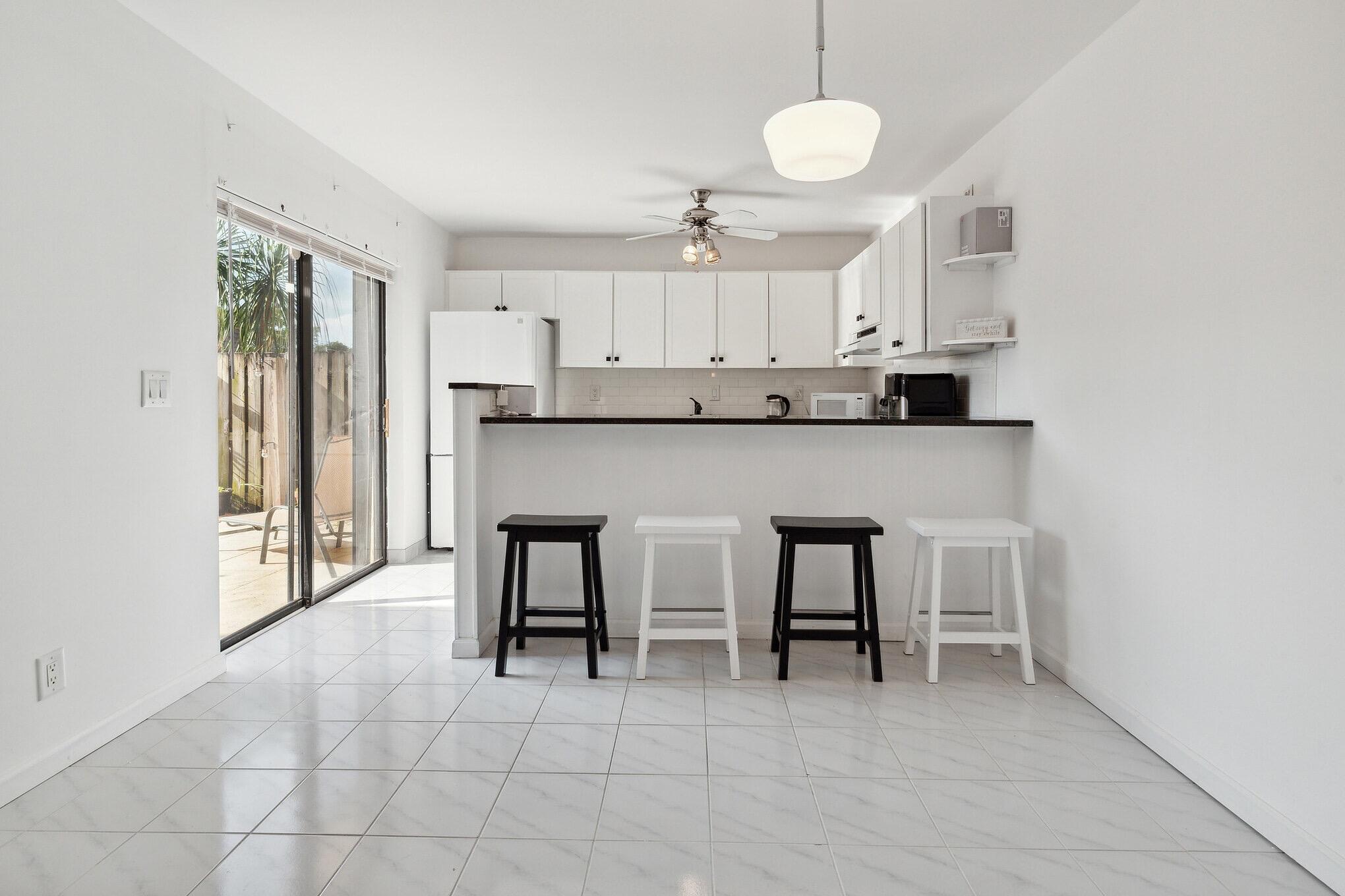 SPRINGDALE HOMES - Residential Lease