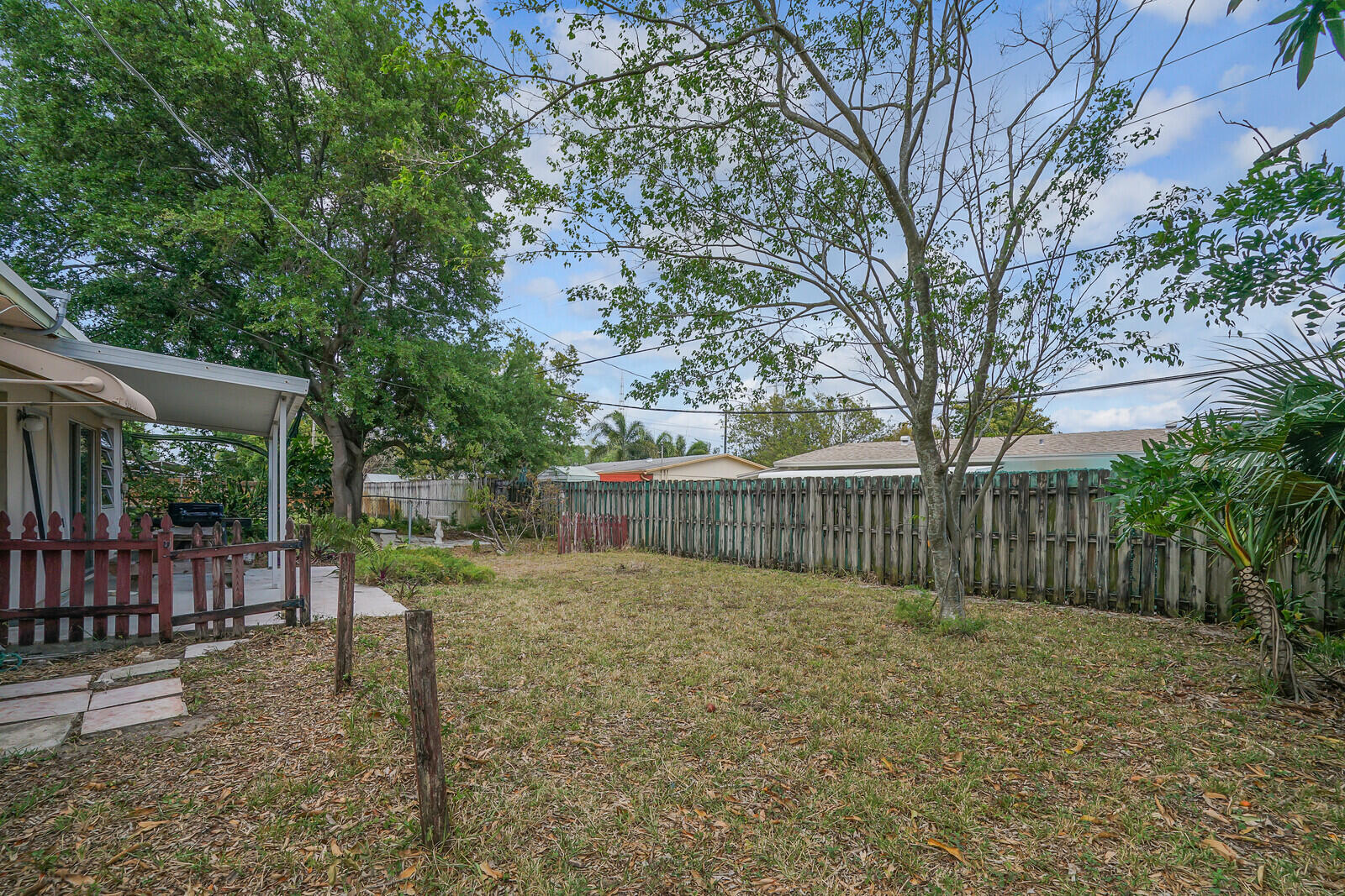 3170 NE 10th Terrace