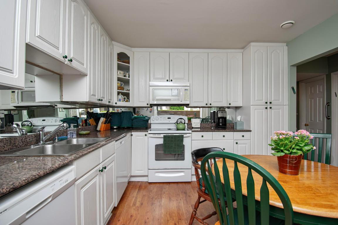 LAS BRISAS - Residential