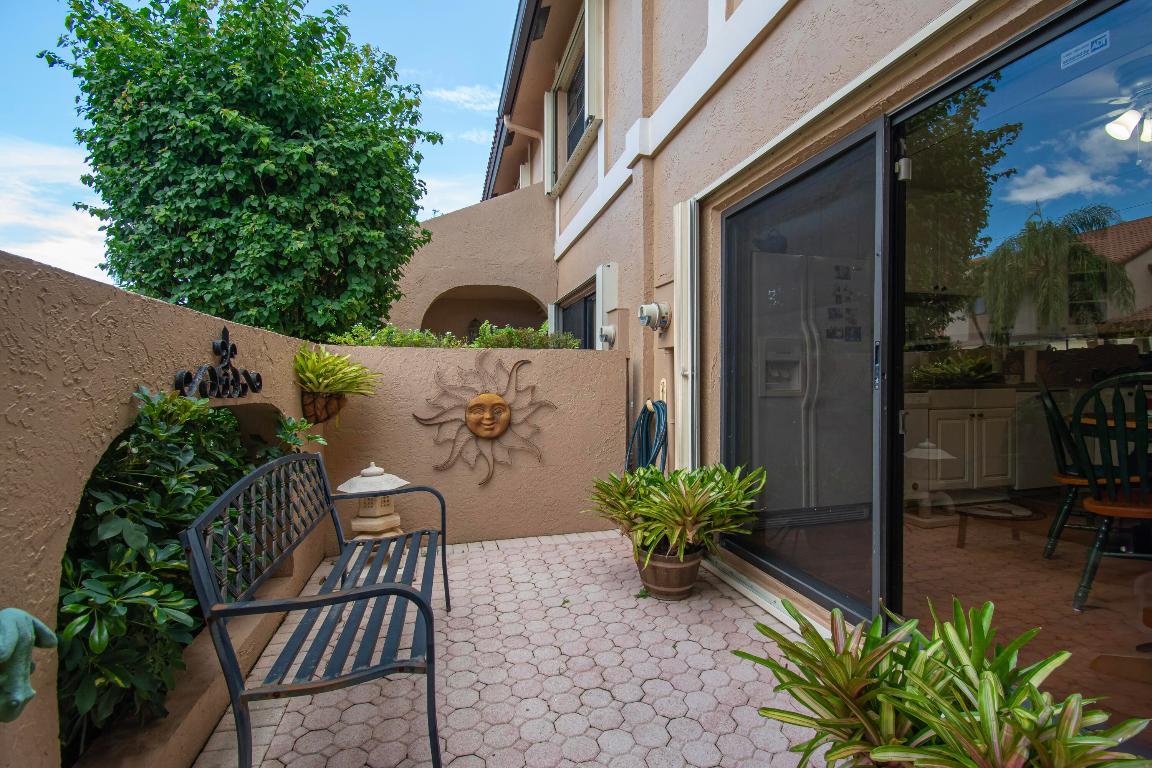 LAS BRISAS - Residential