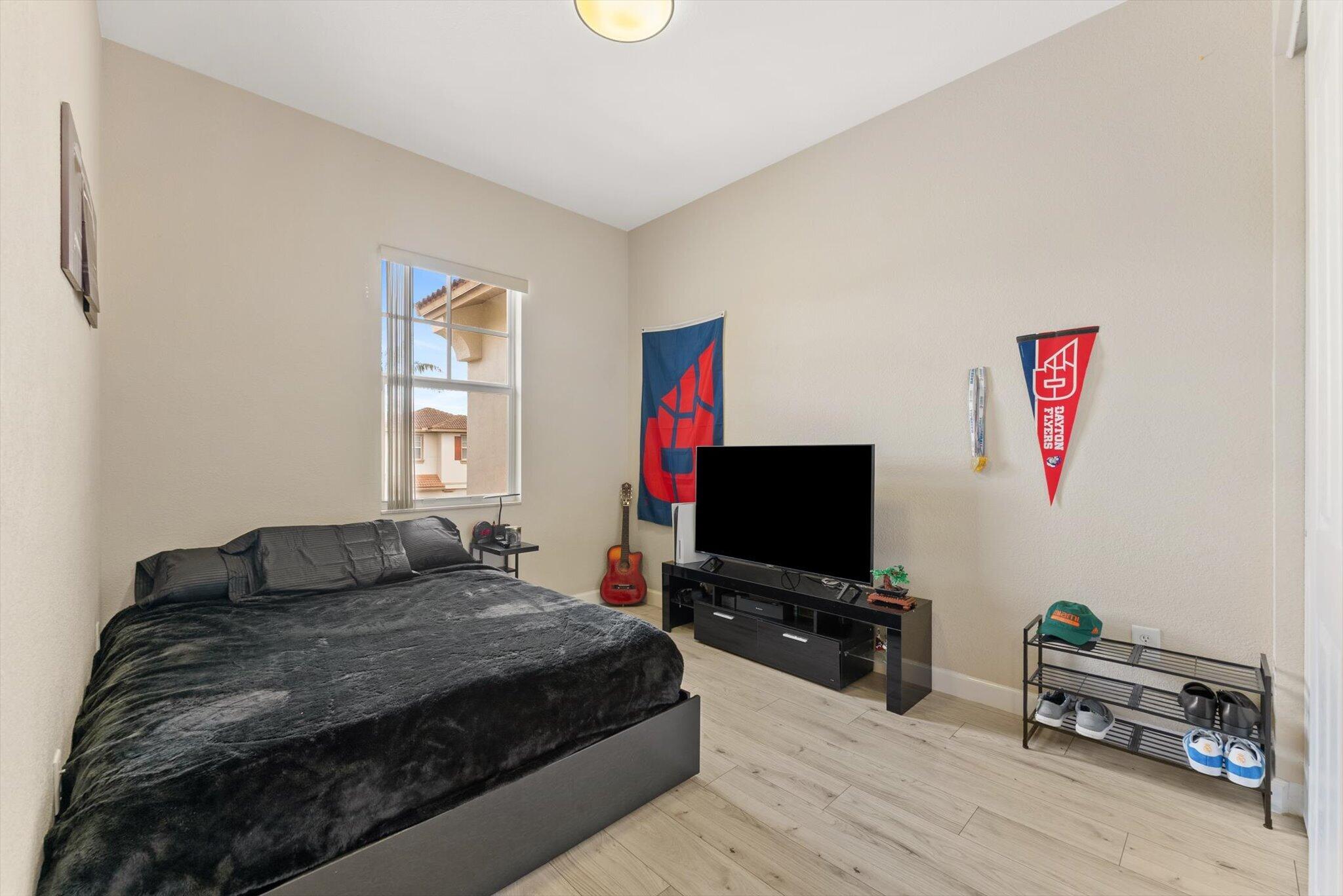 HERON BAY COMMERCIAL - Residential Lease