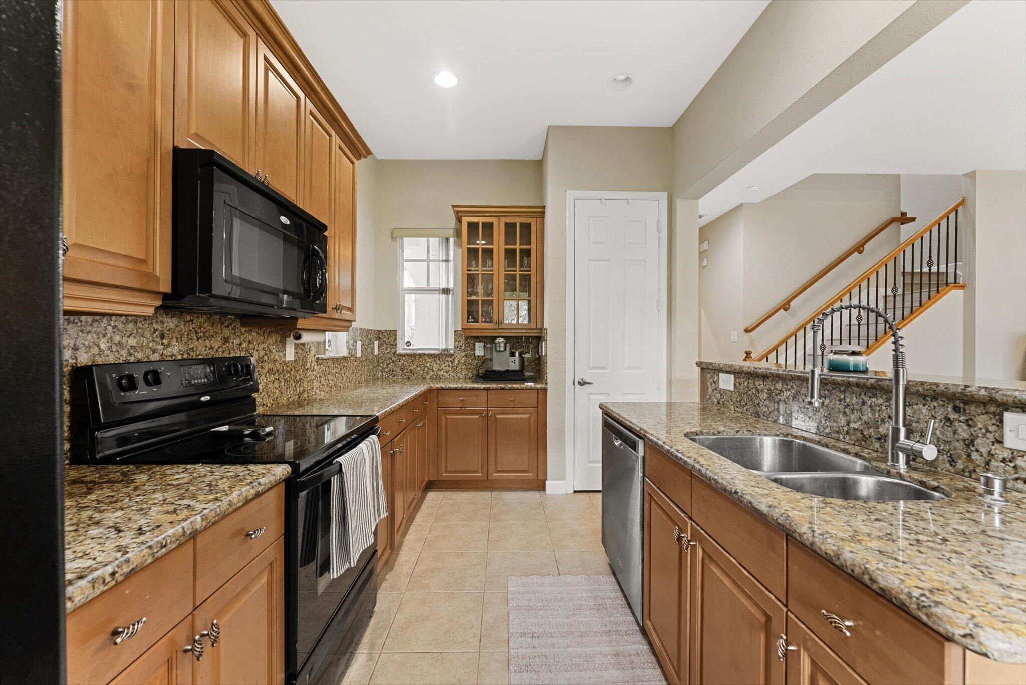 HERON BAY COMMERCIAL - Residential Lease