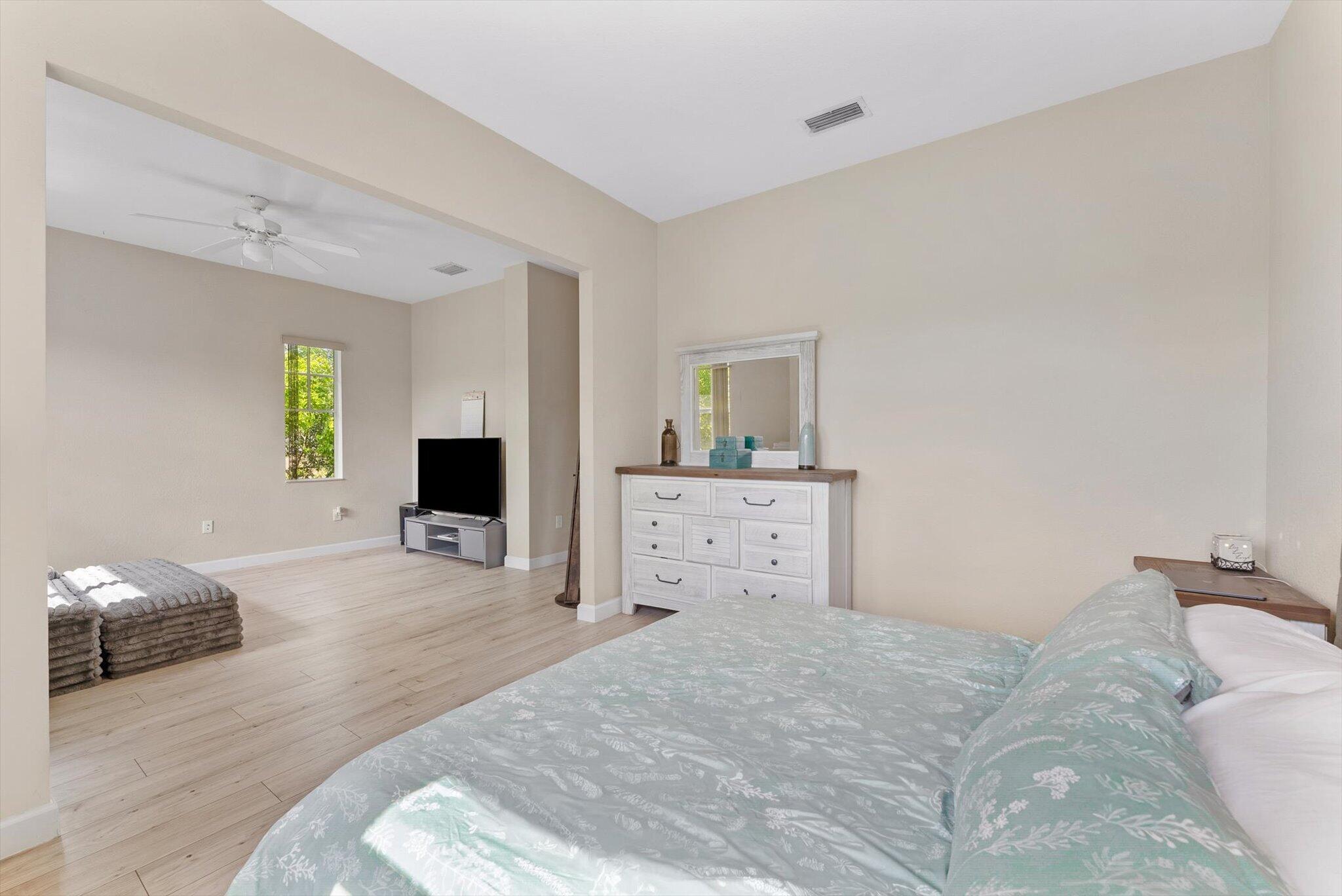 HERON BAY COMMERCIAL - Residential Lease