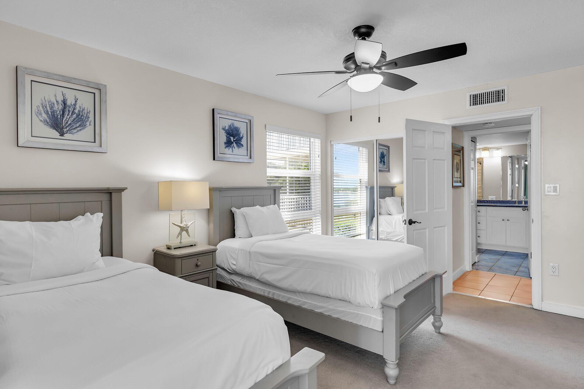 Marina Vil Hwks Cay (61.0 - Residential