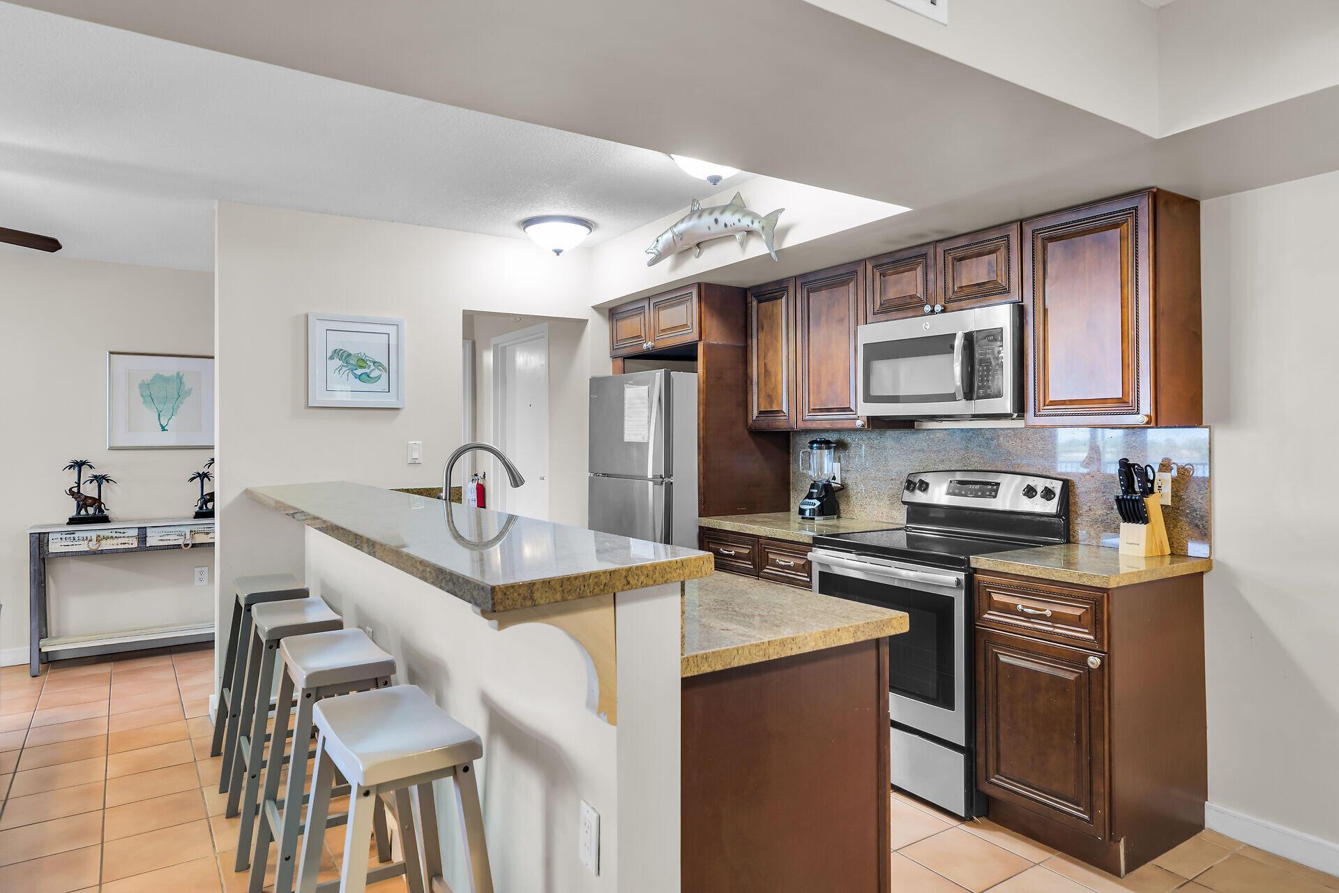 Marina Vil Hwks Cay (61.0 - Residential